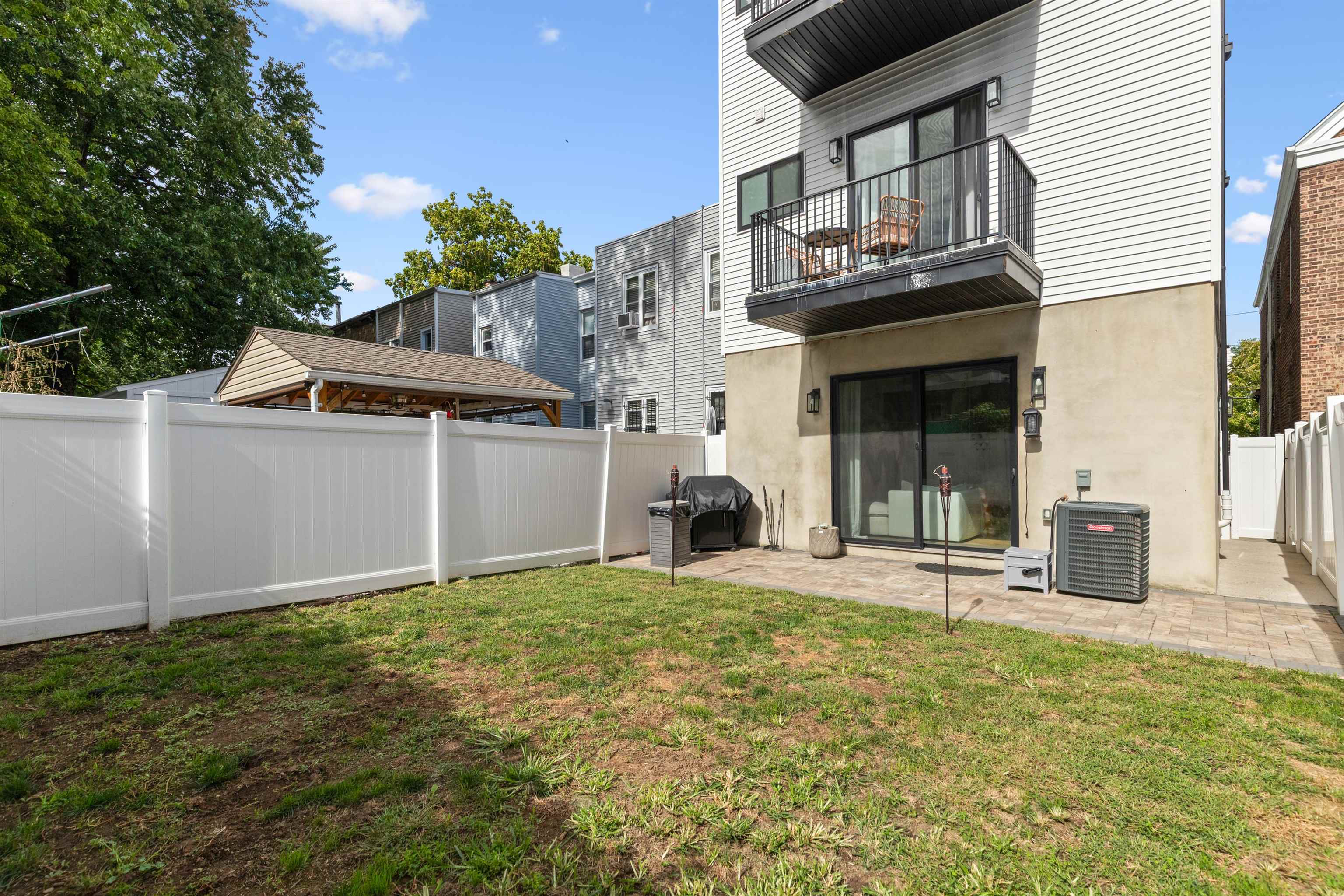 107 ORIENT AVE