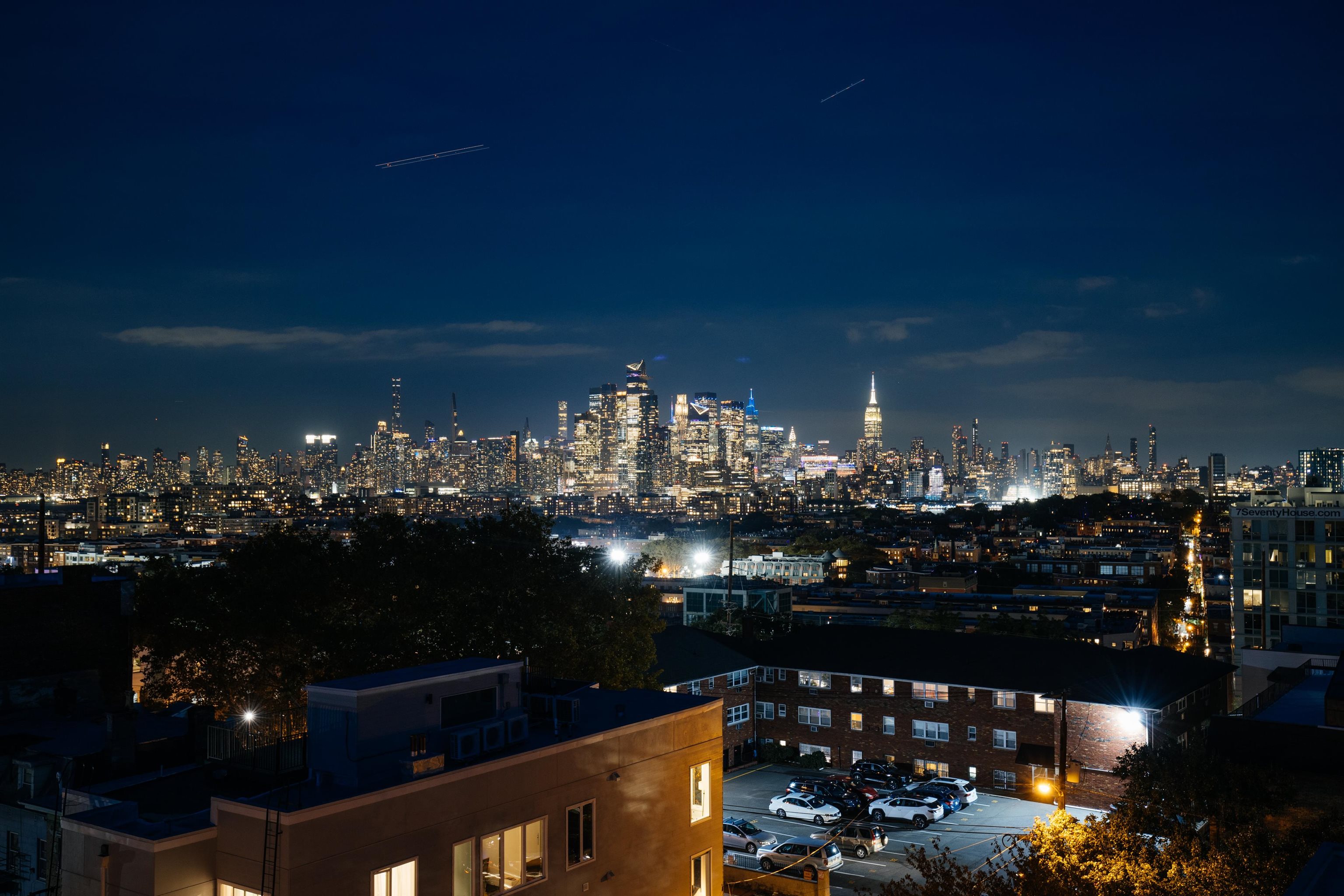 580 PALISADE AVE Unit: PH503