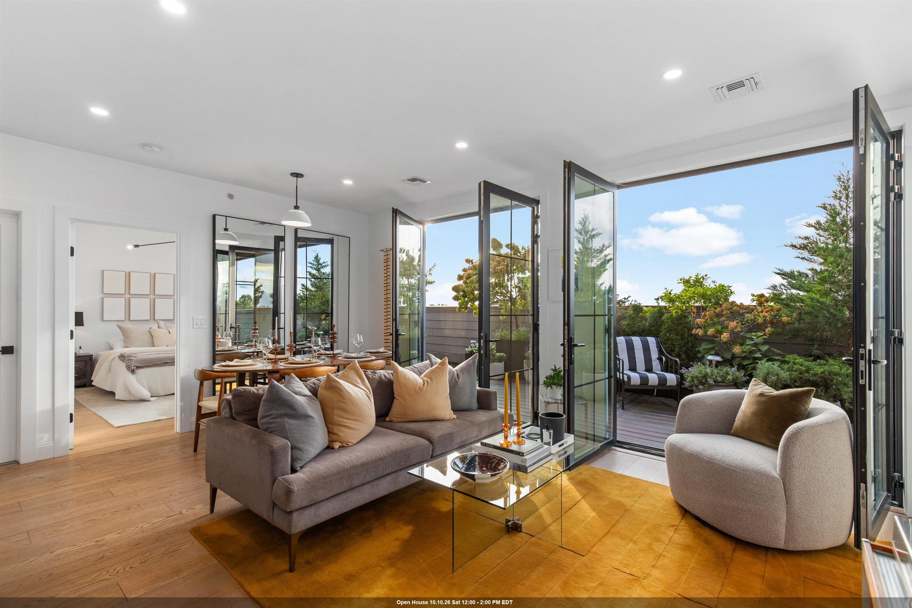 580 PALISADE AVE Unit: PH503