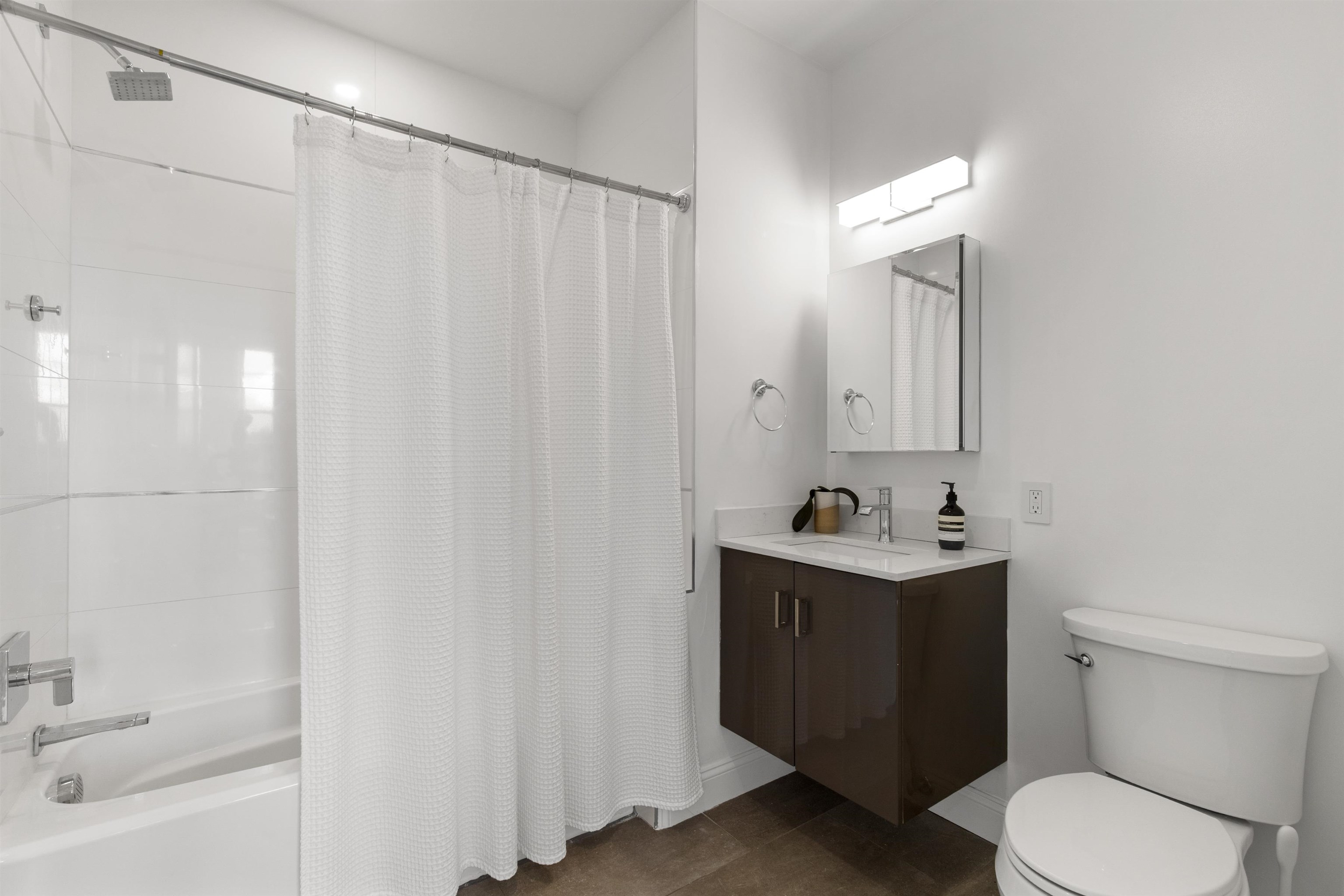 580 PALISADE AVE Unit: PH503