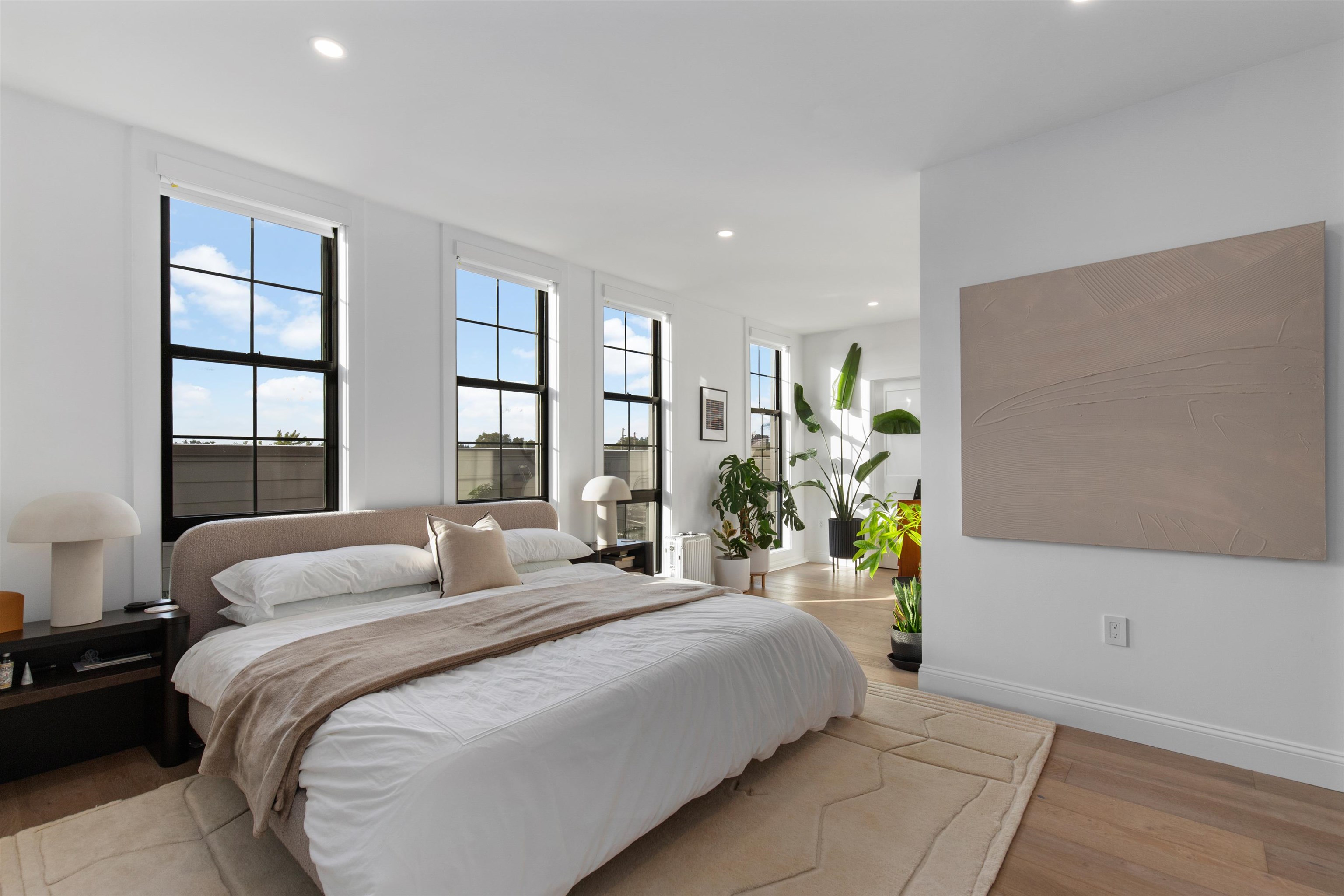 580 PALISADE AVE Unit: PH503
