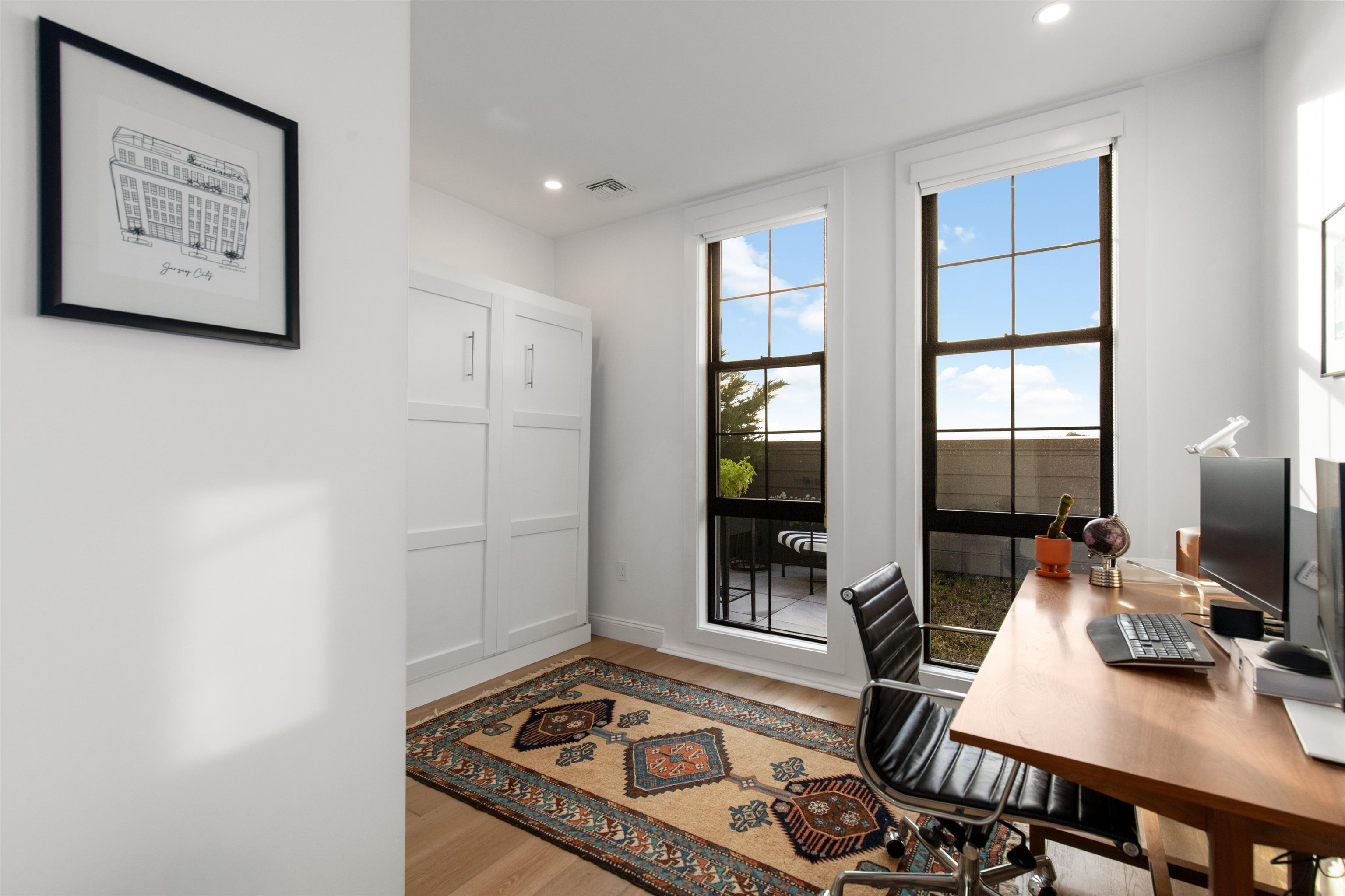 580 PALISADE AVE Unit: PH503