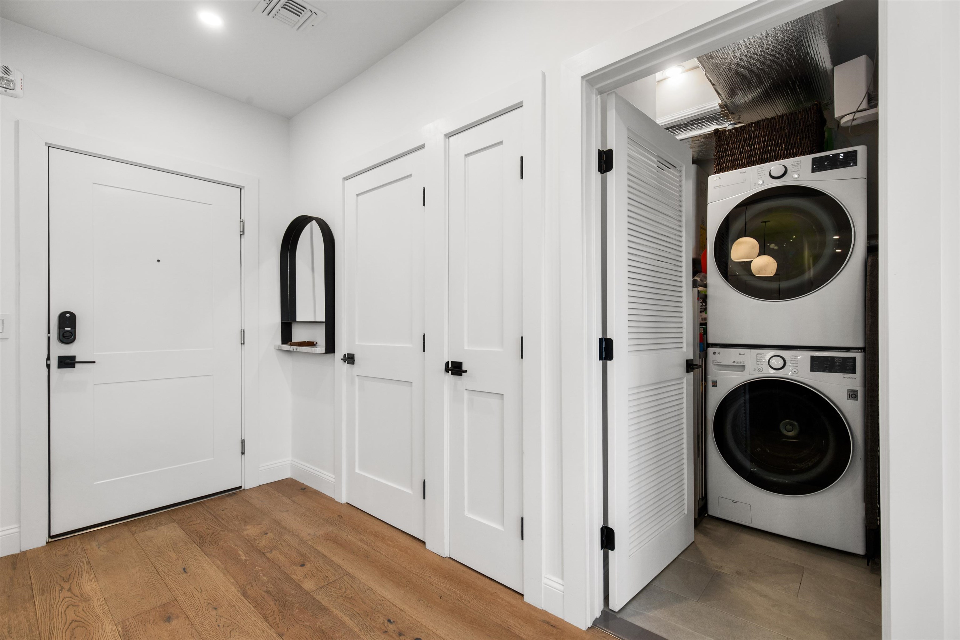 580 PALISADE AVE Unit: PH503