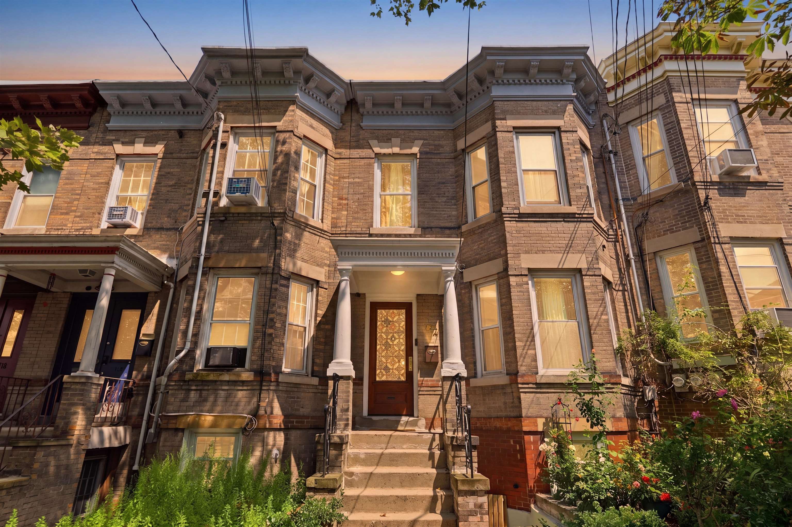 112 BEACH ST