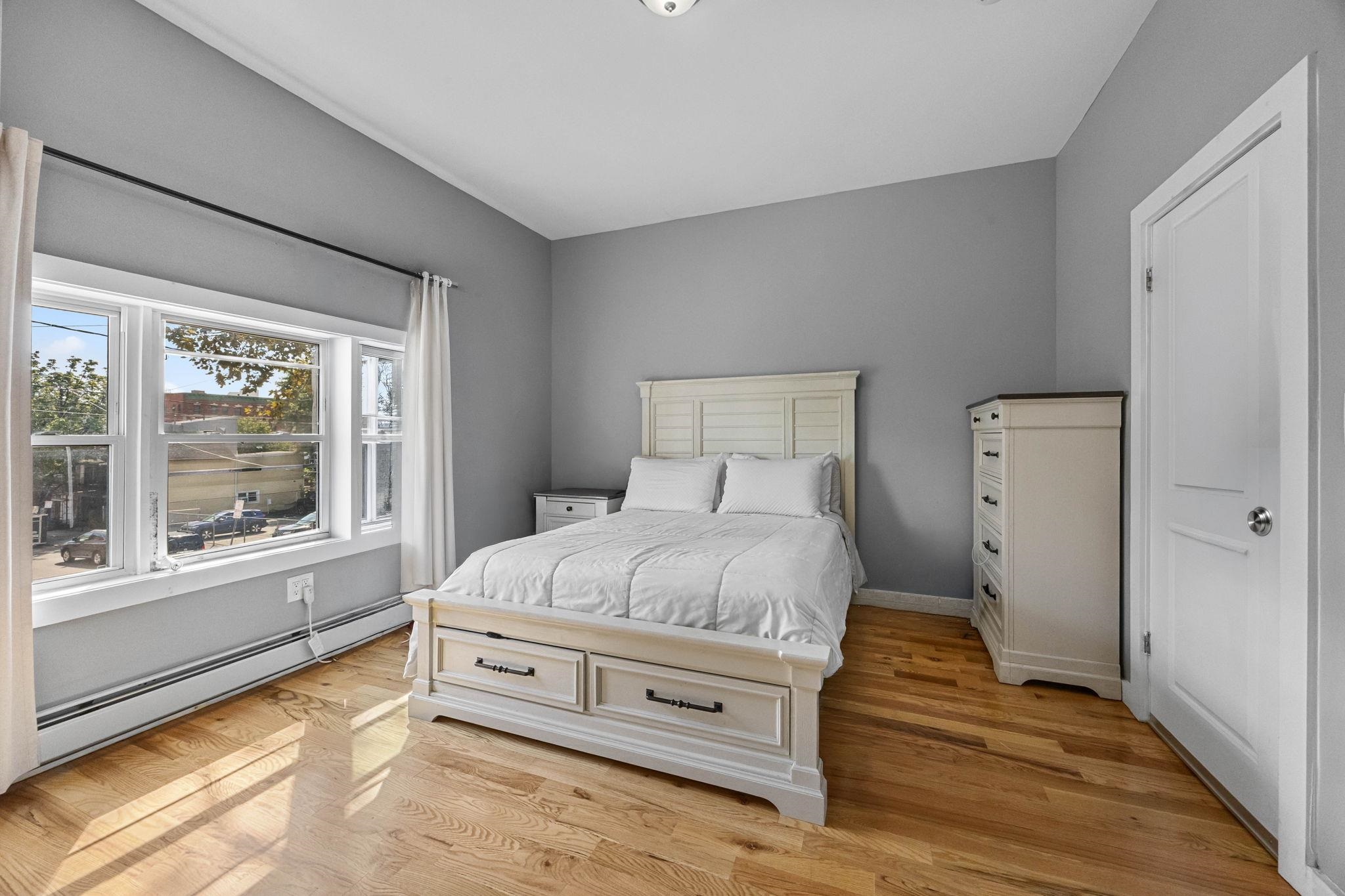 473 BERGEN AVE Unit: 2