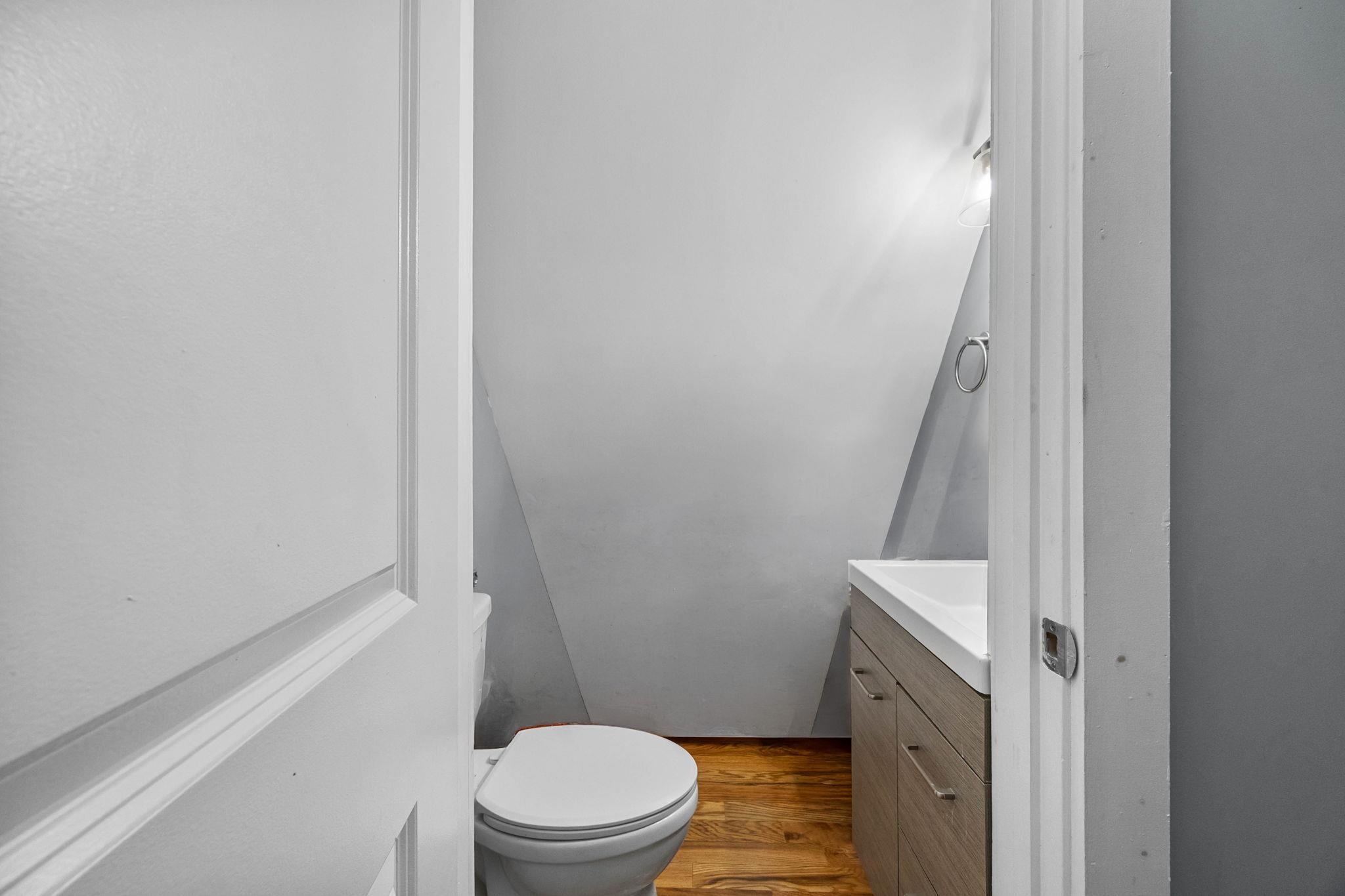 473 BERGEN AVE Unit: 2