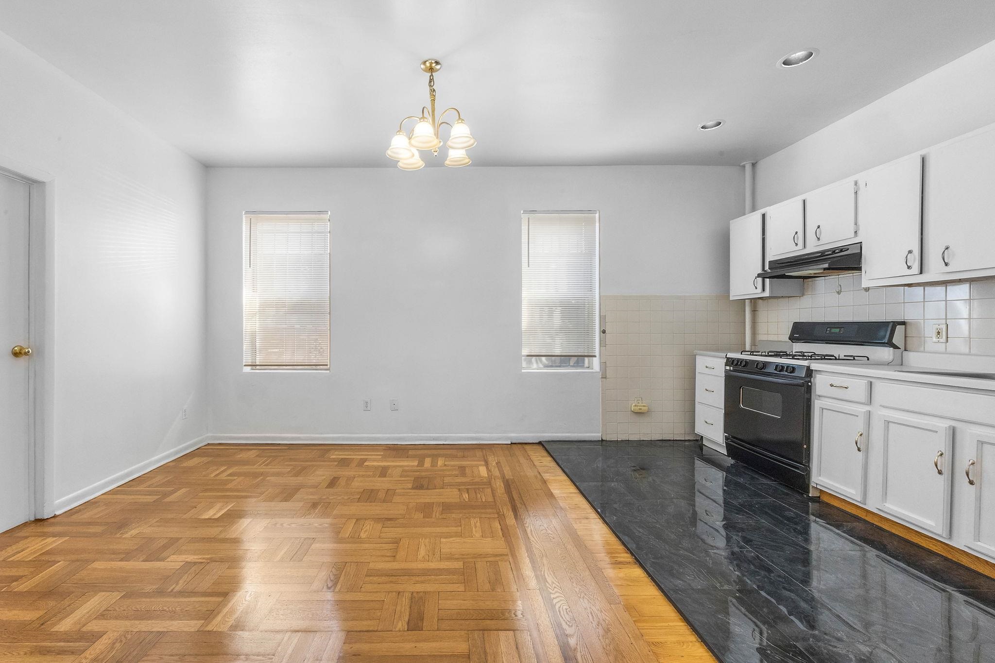 435 53RD ST Unit: A-8