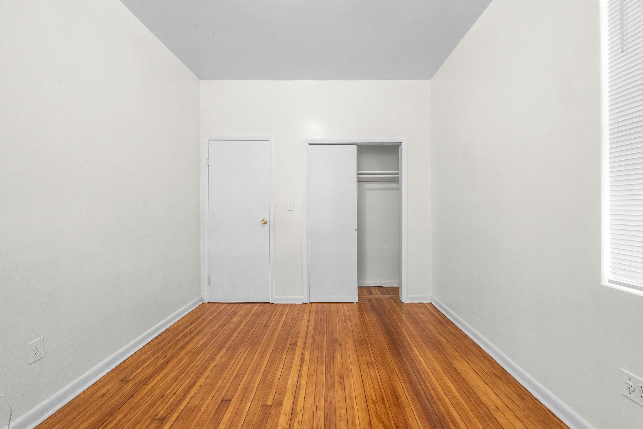 435 53RD ST Unit: A-8
