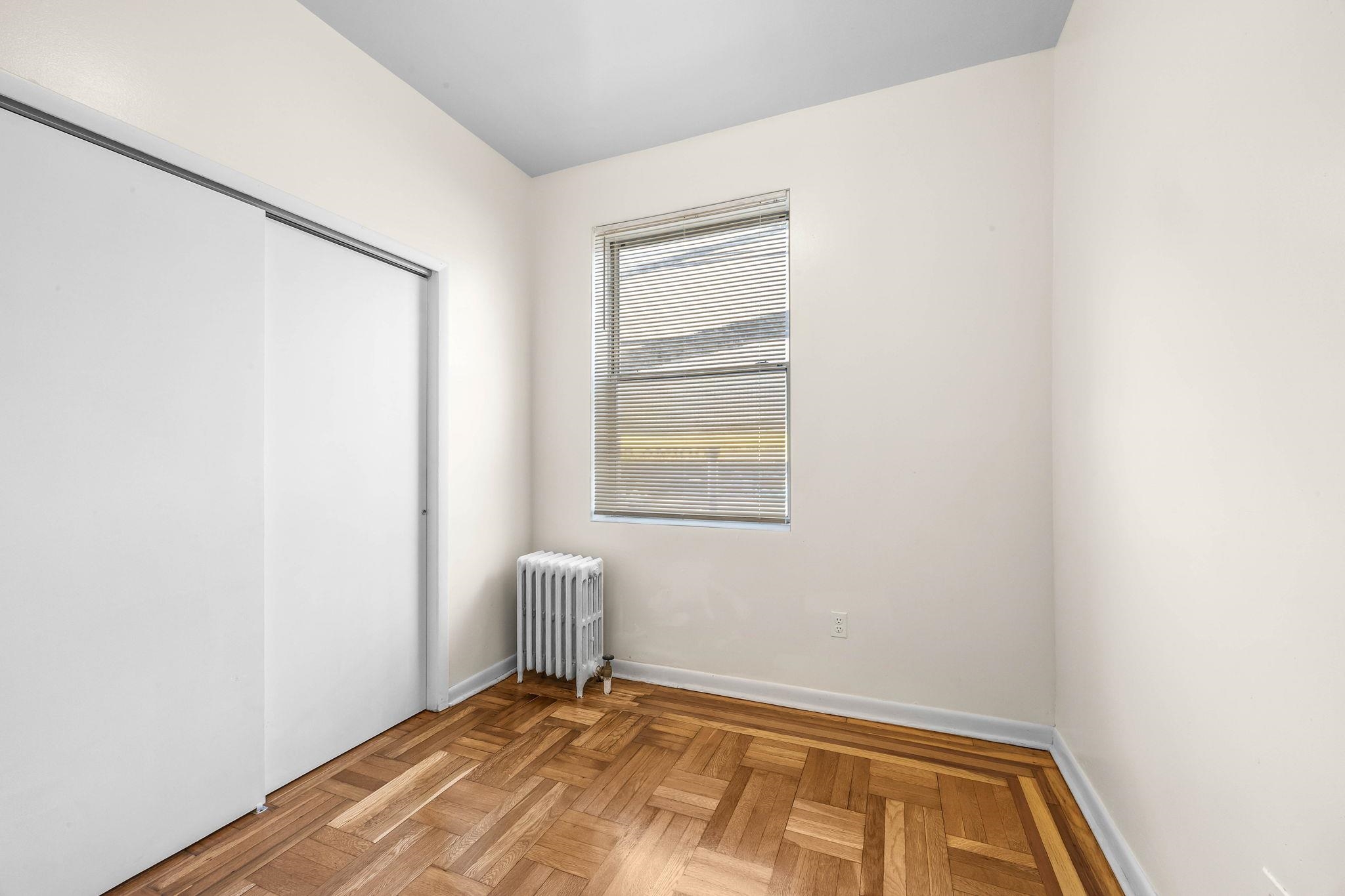 435 53RD ST Unit: A-8