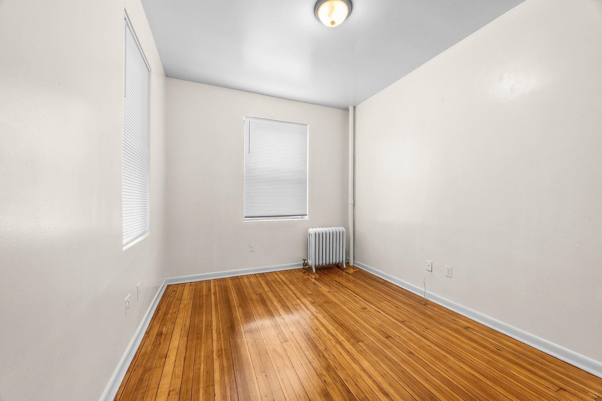 435 53RD ST Unit: A-8