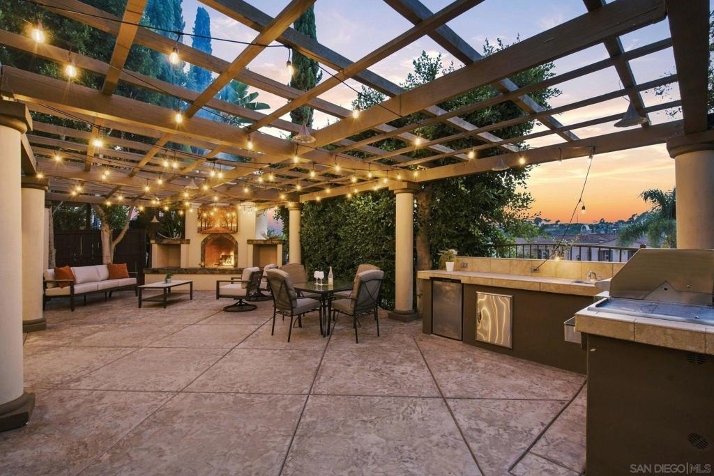 6839 Helenite Place