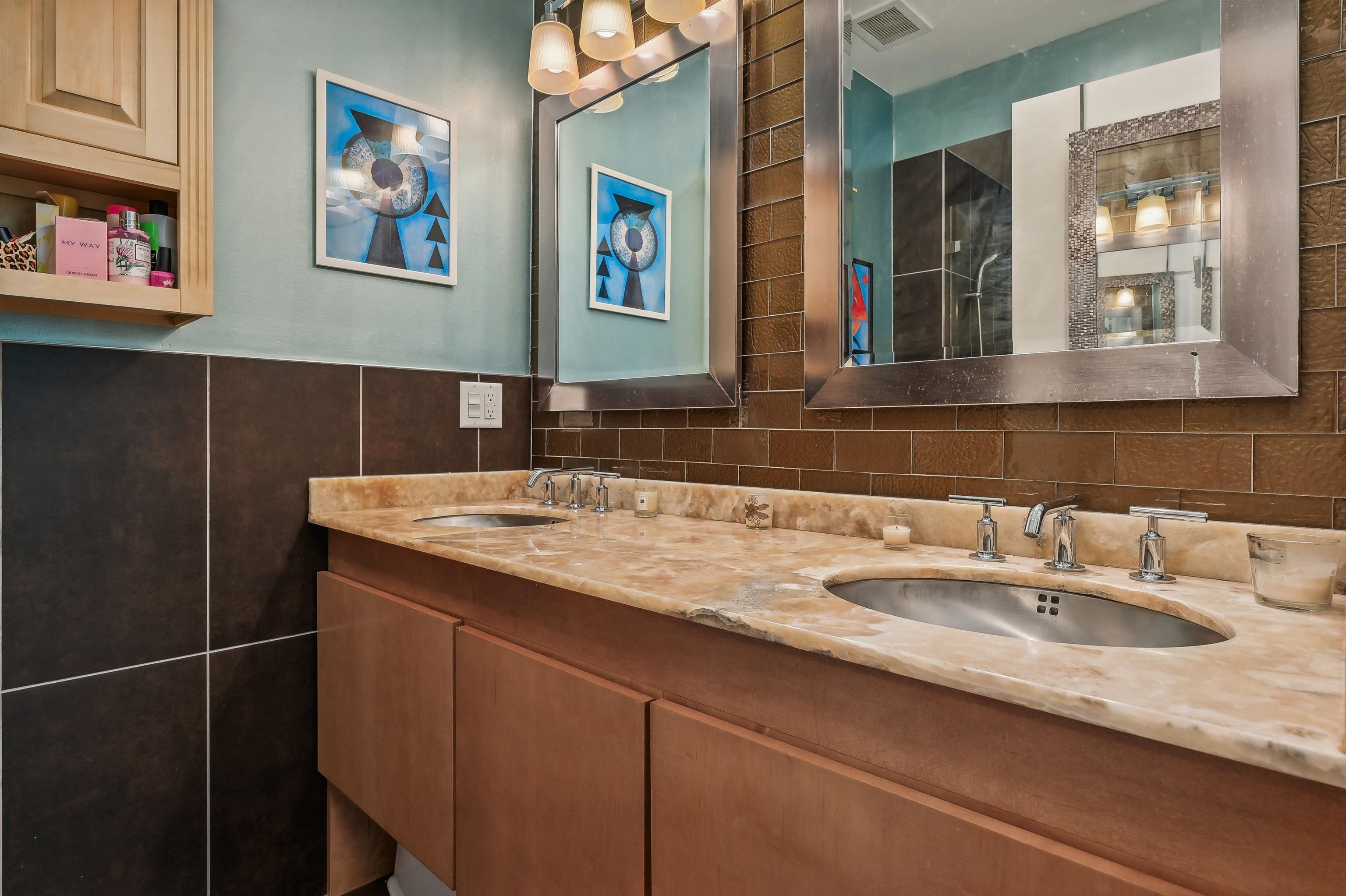 78 WAYNE ST Unit: 202