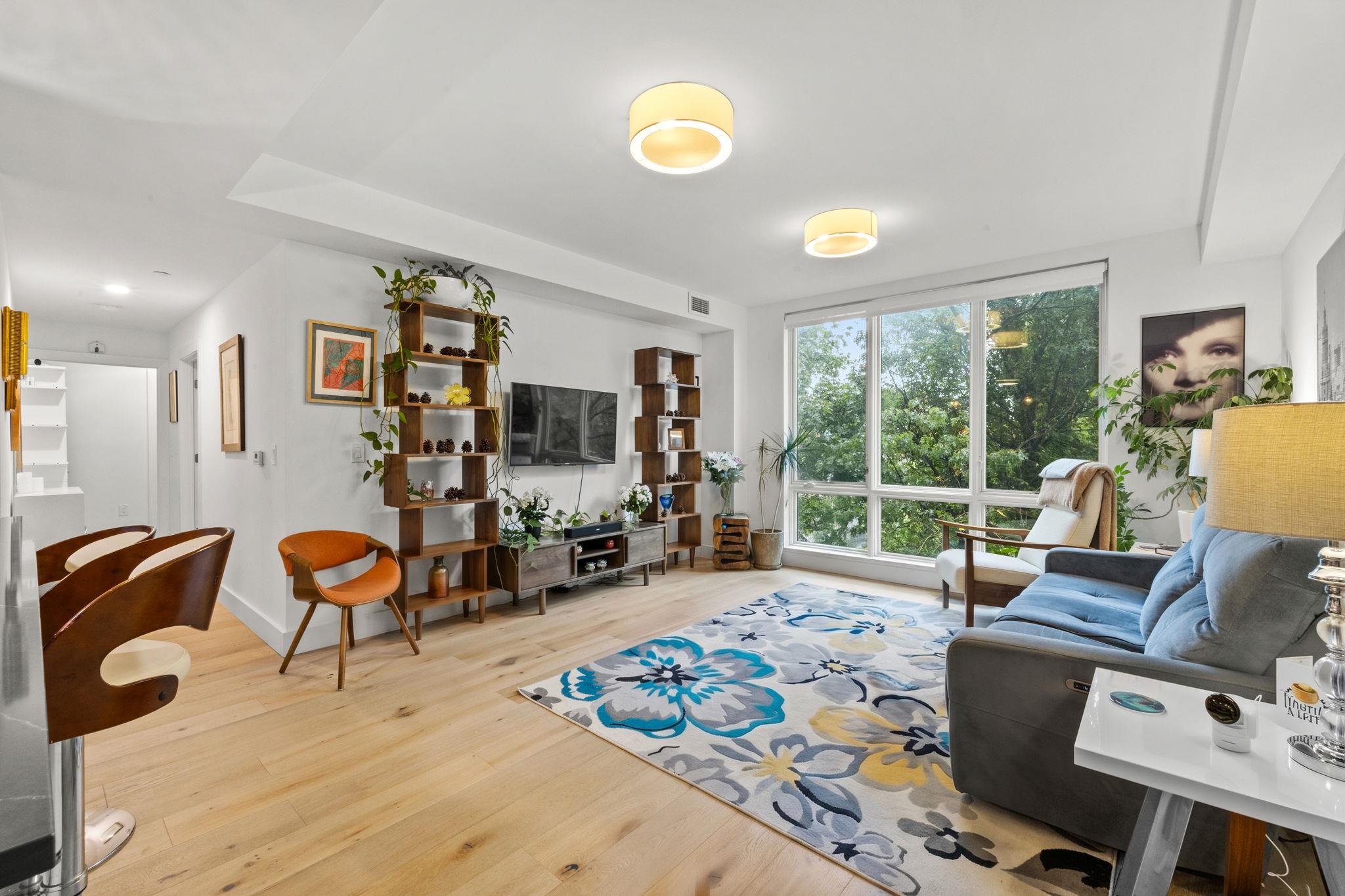 348 BALDWIN AVE Unit: 205