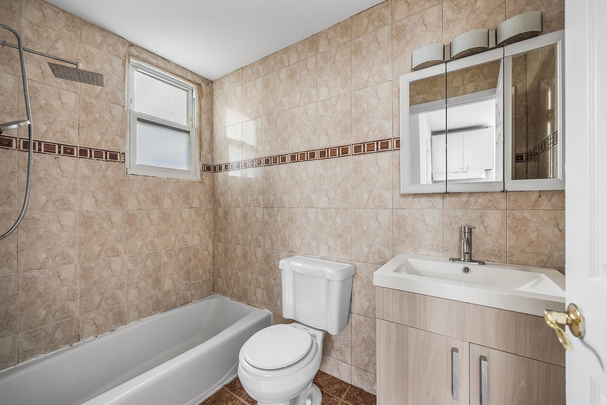 306 BERGENLINE AVE