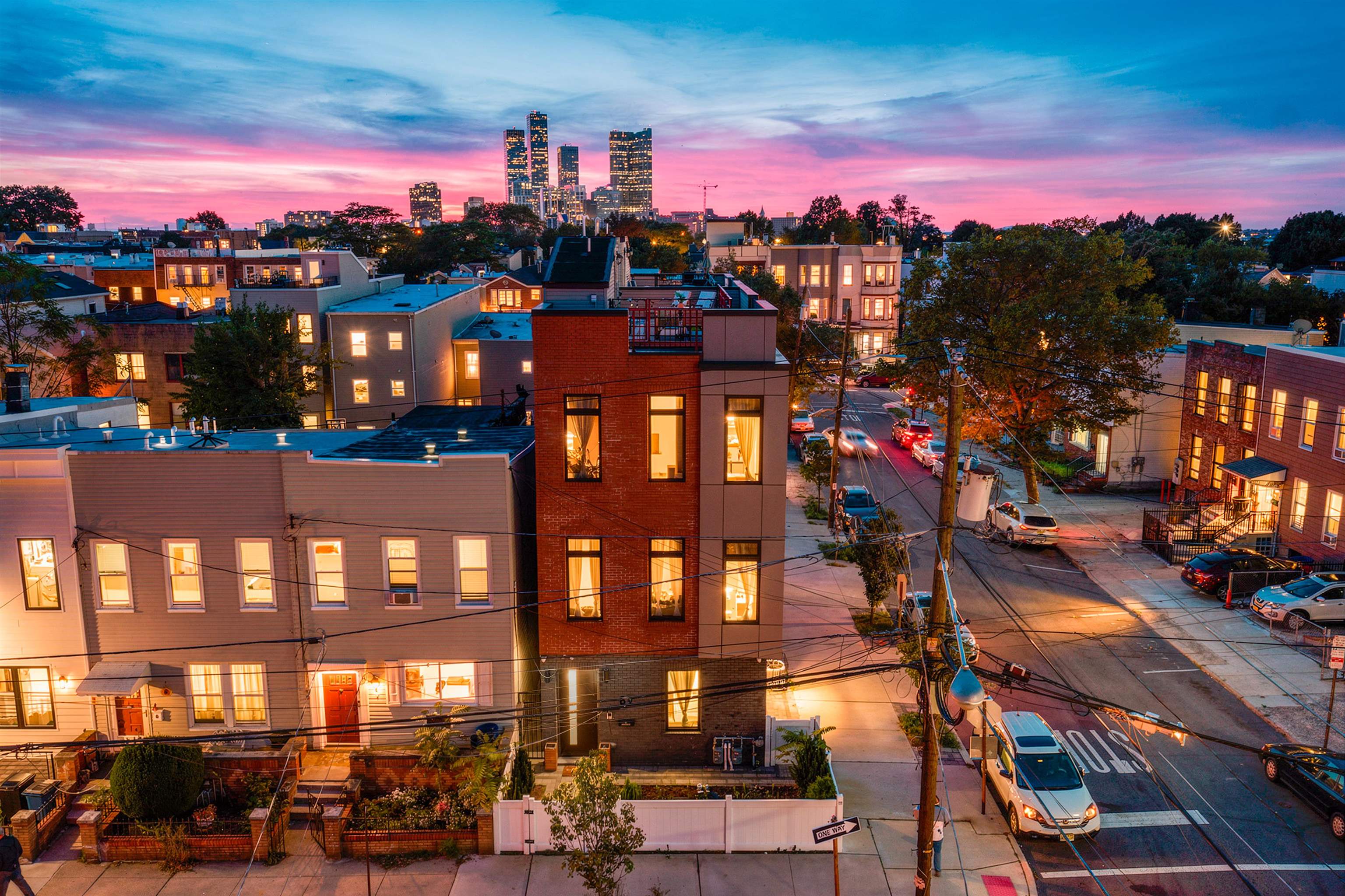 89 LINCOLN ST
