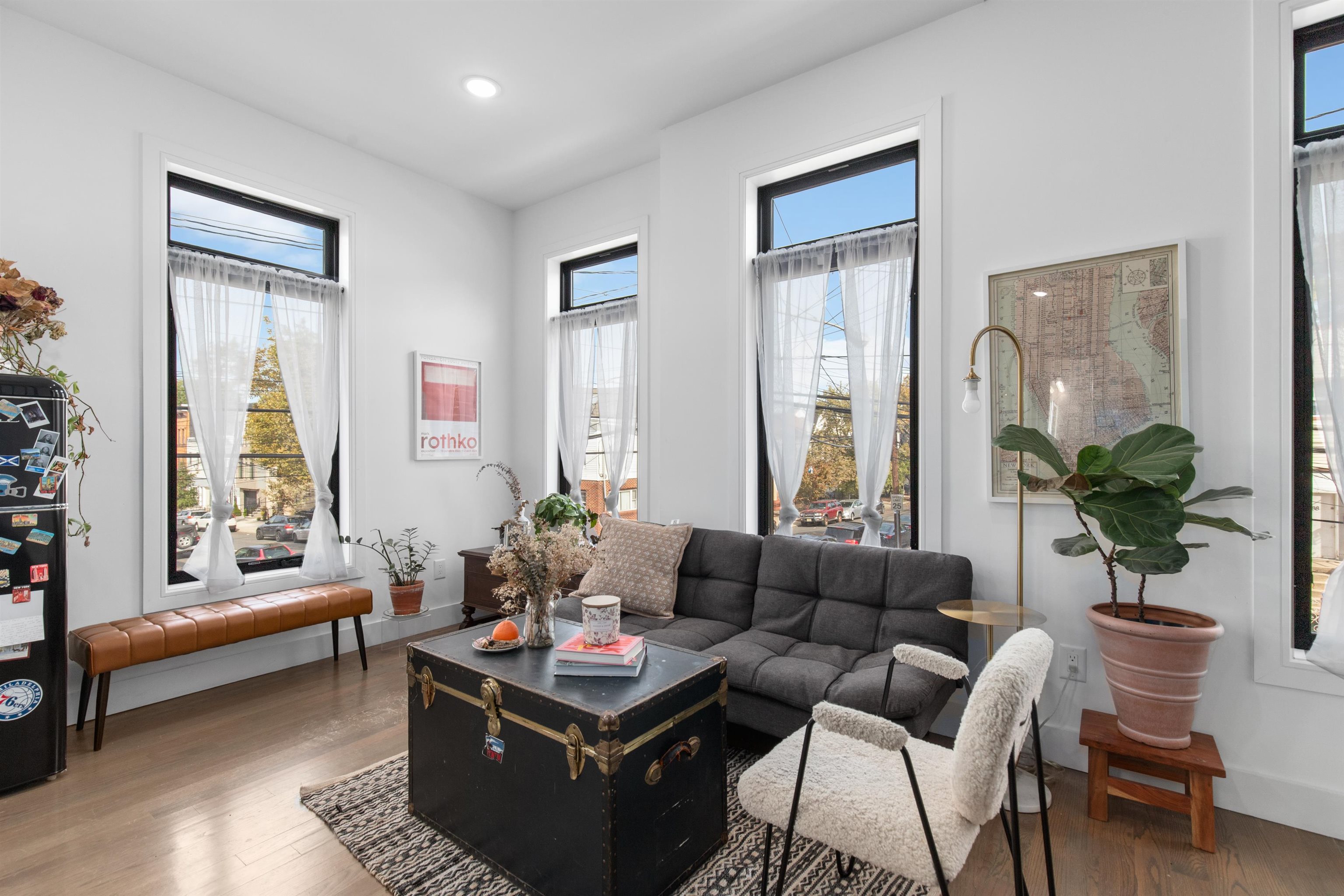 89 LINCOLN ST Unit: Townhouse