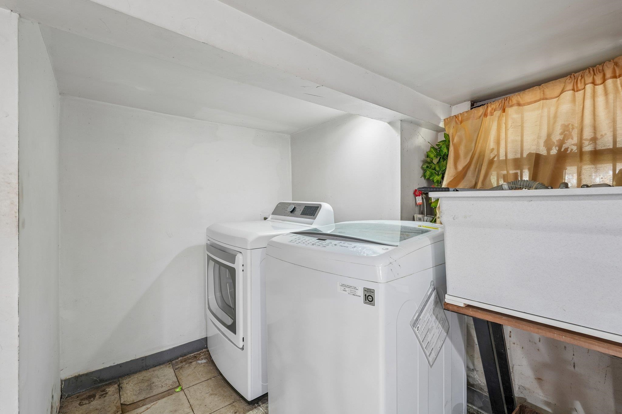 155 LEONARD ST