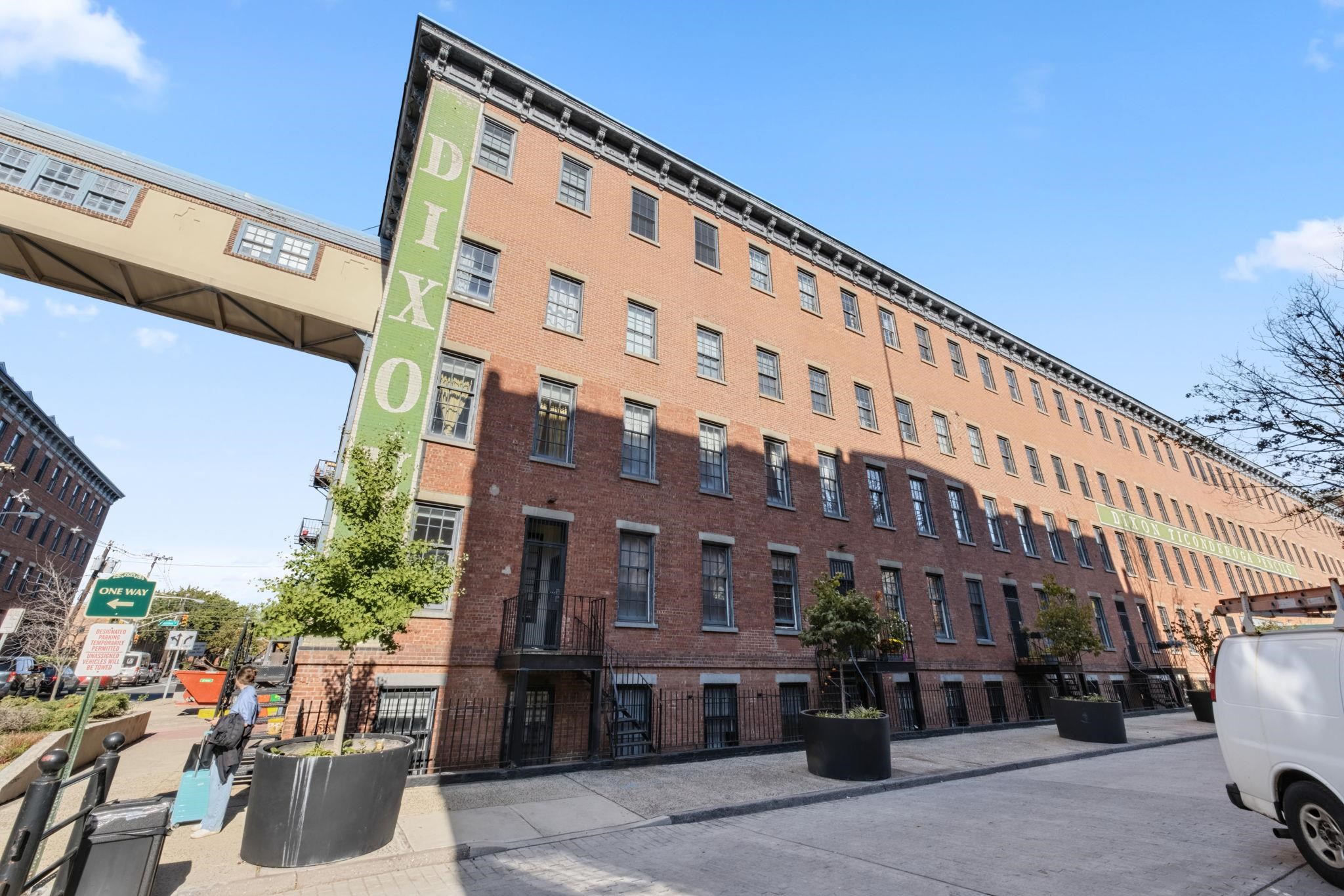 158 WAYNE ST Unit: 101A