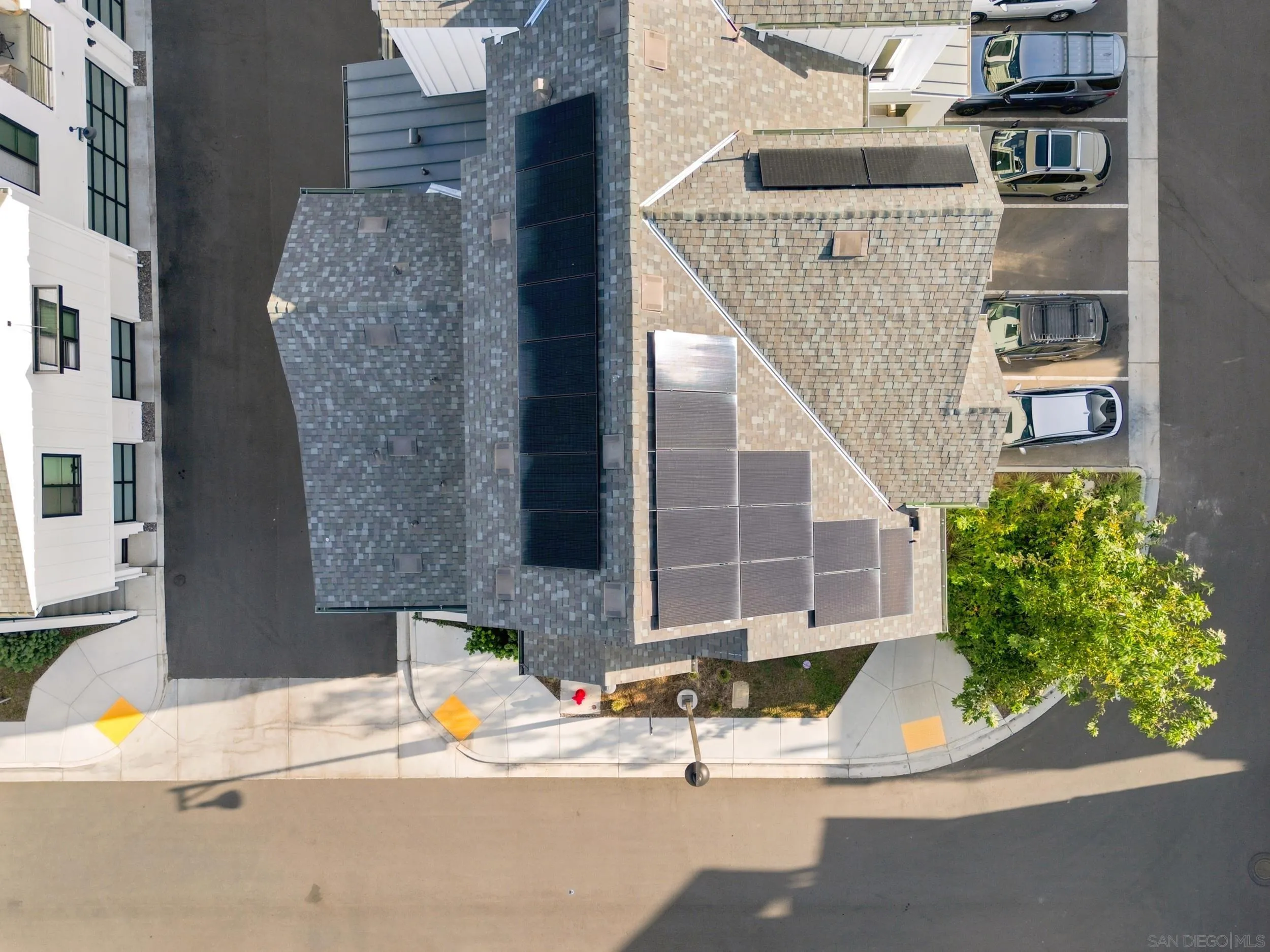 1602 San Remo Place Unit 201