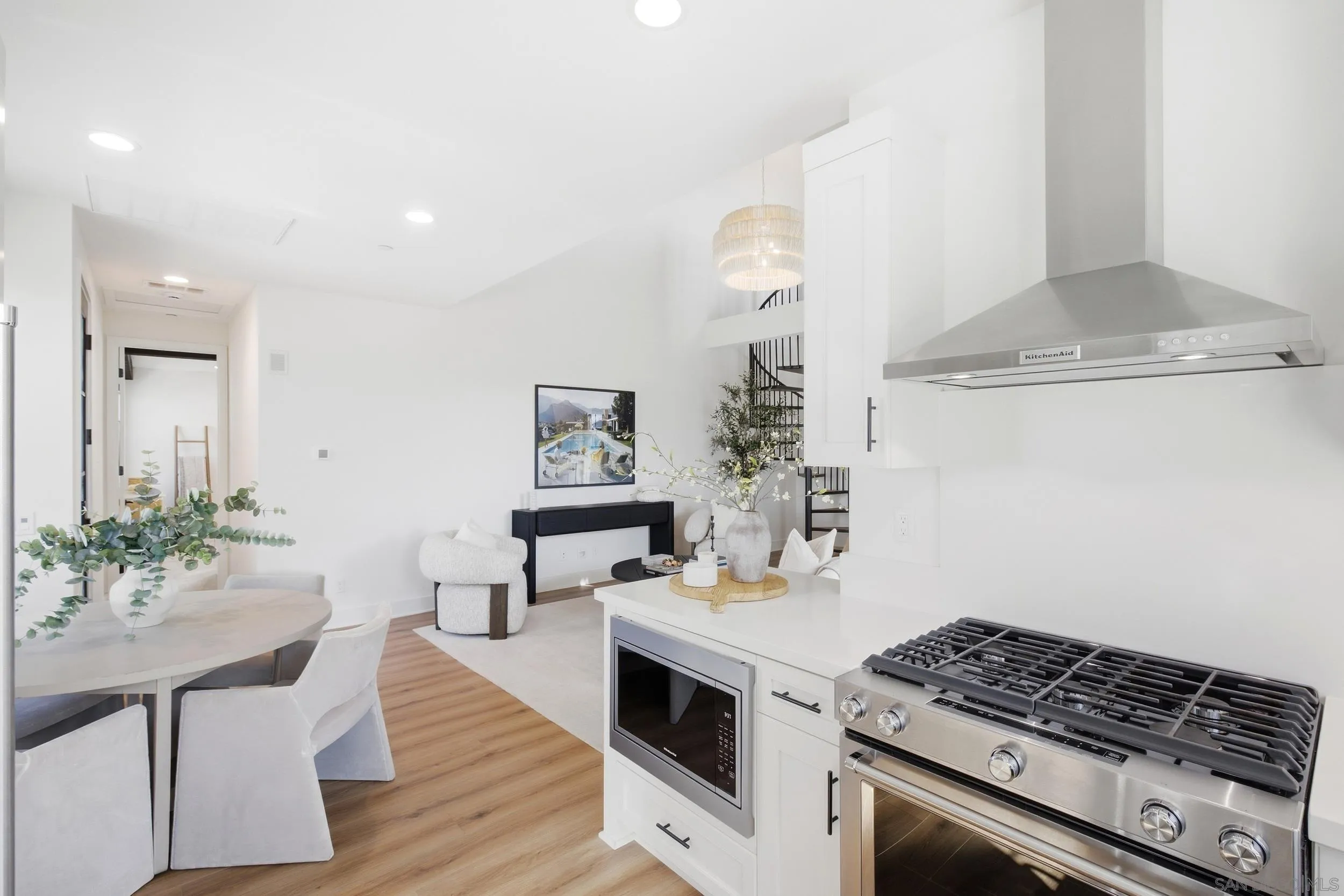 1602 San Remo Place Unit 201