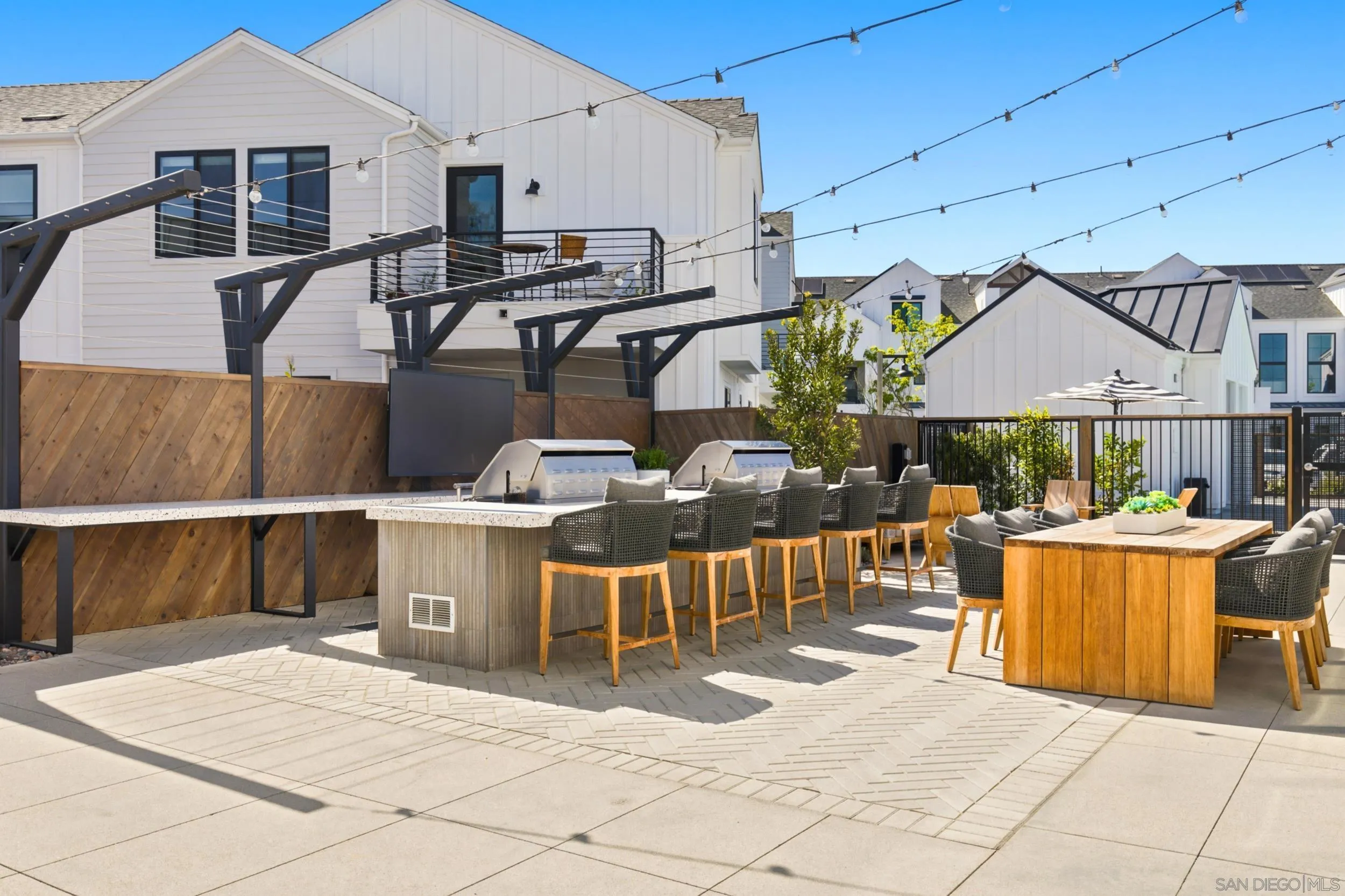 1602 San Remo Place Unit 201