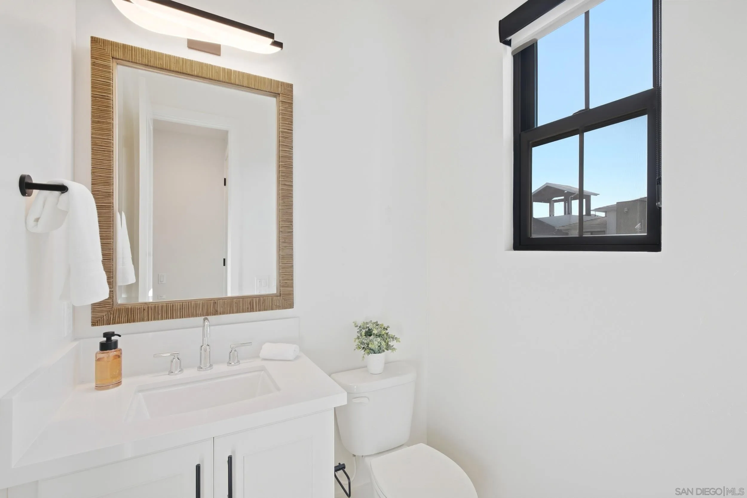 1602 San Remo Place Unit 201