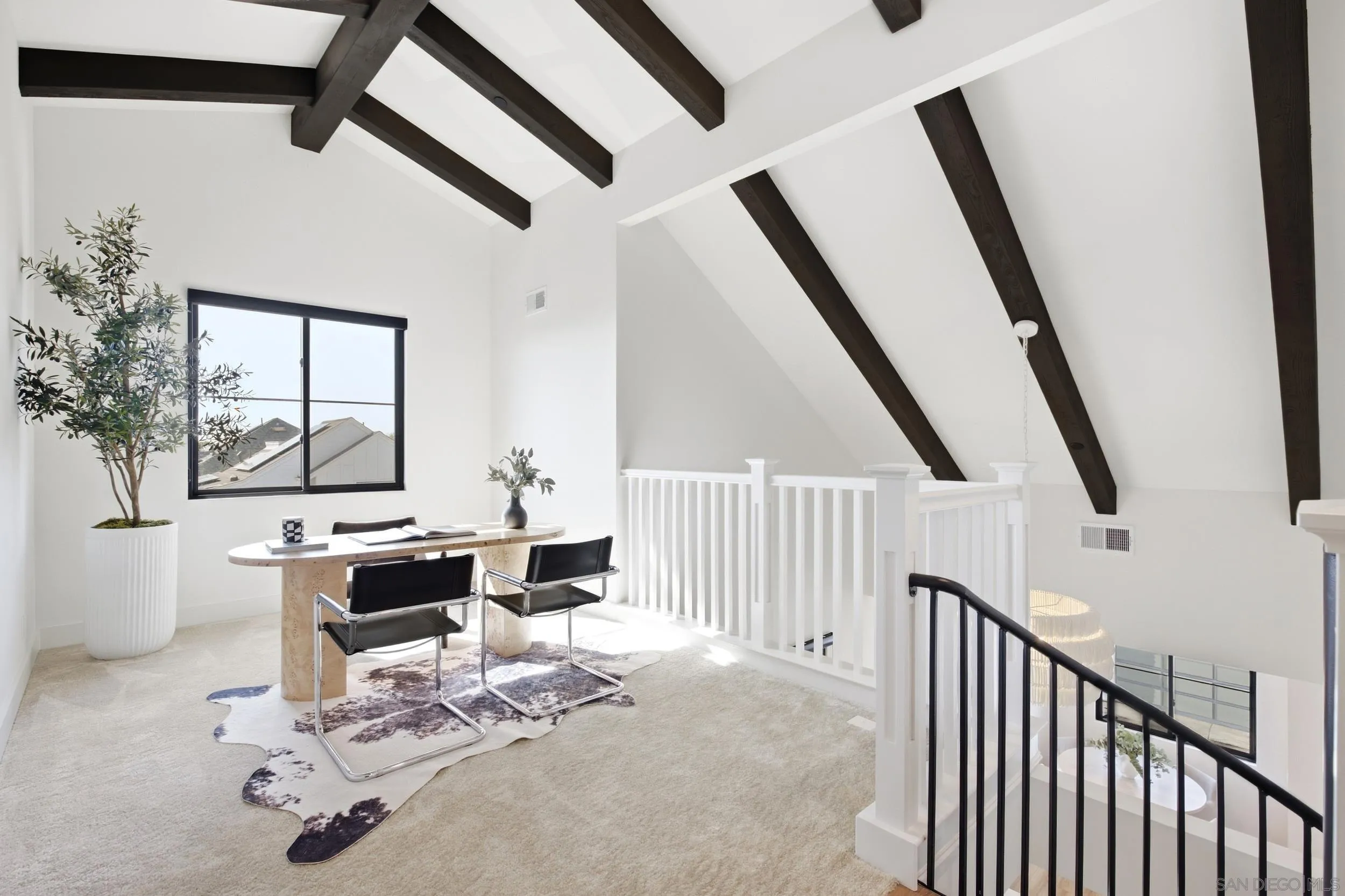 1602 San Remo Place Unit 201