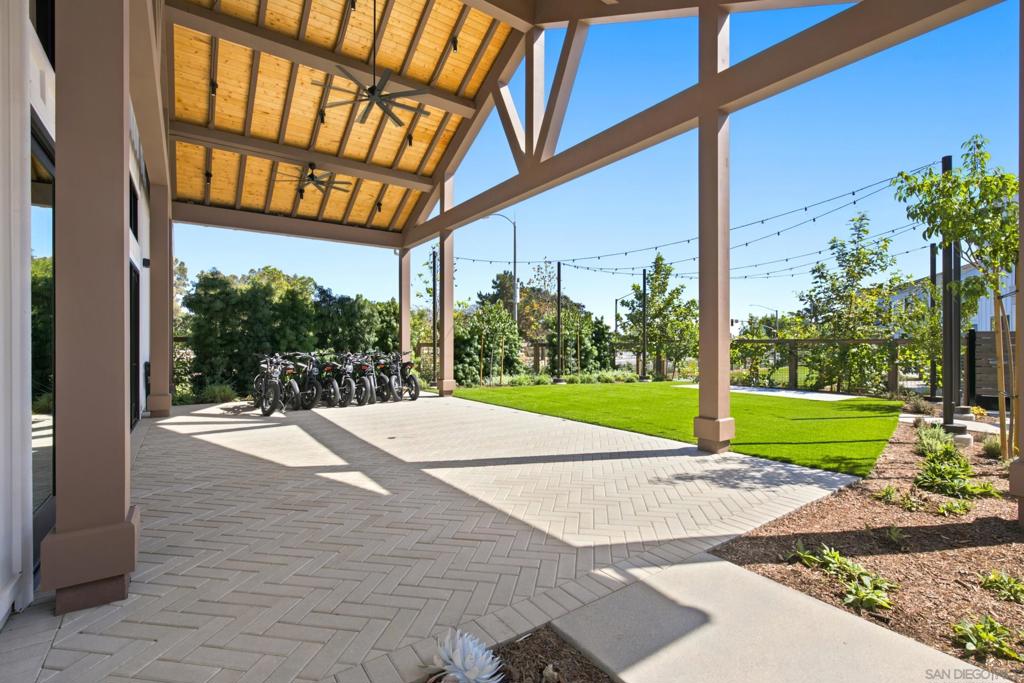 1602 San Remo Place 201