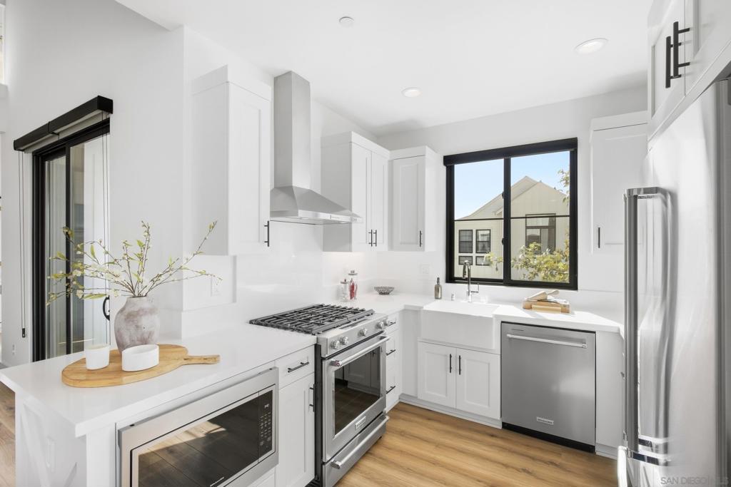 1602 San Remo Place 201