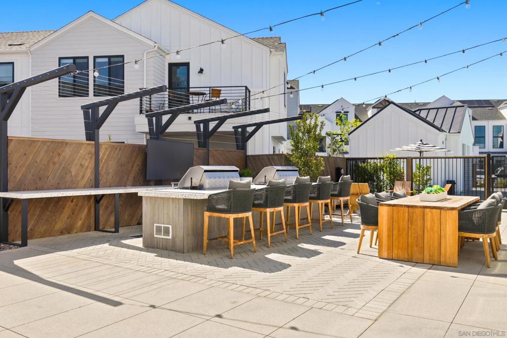 1602 San Remo Place 201