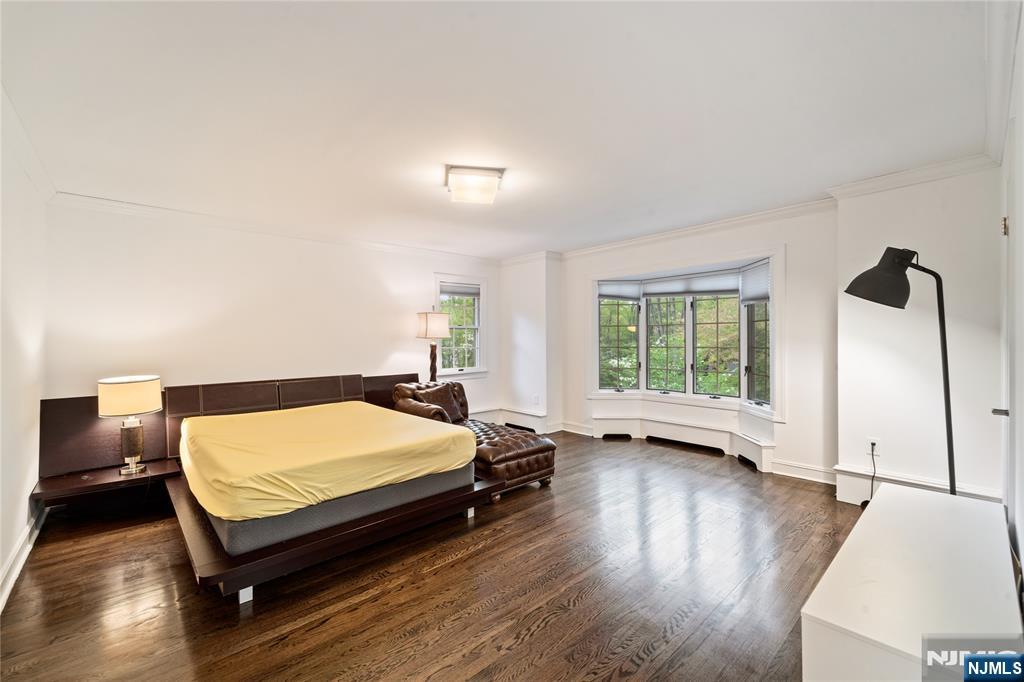 54 Mohawk Avenue