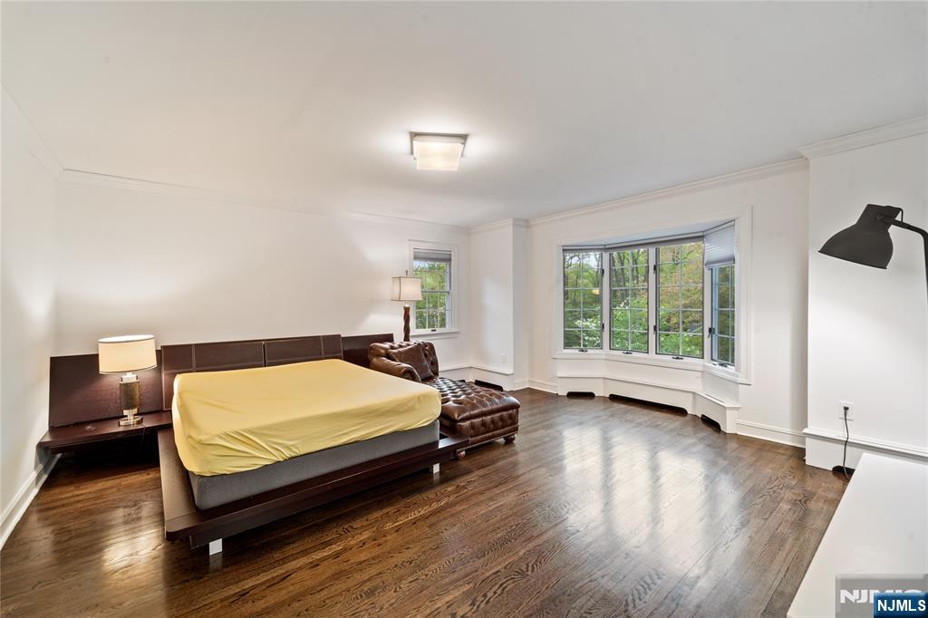 54 Mohawk Avenue