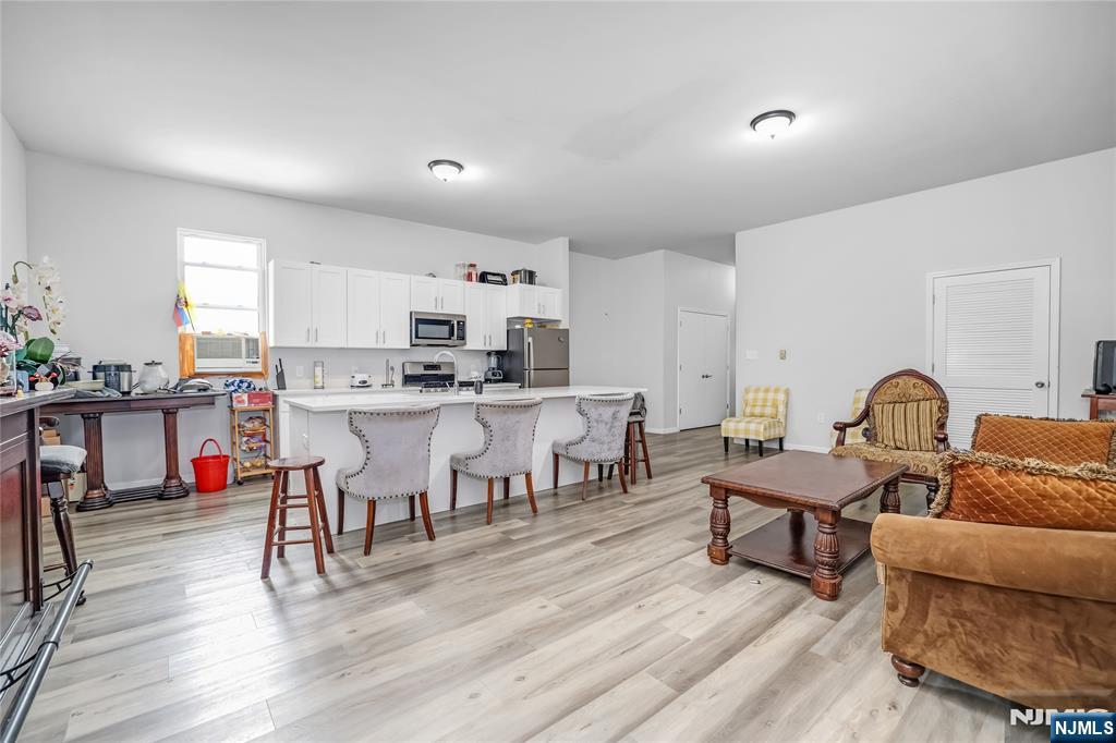 512 Monastery Place 3