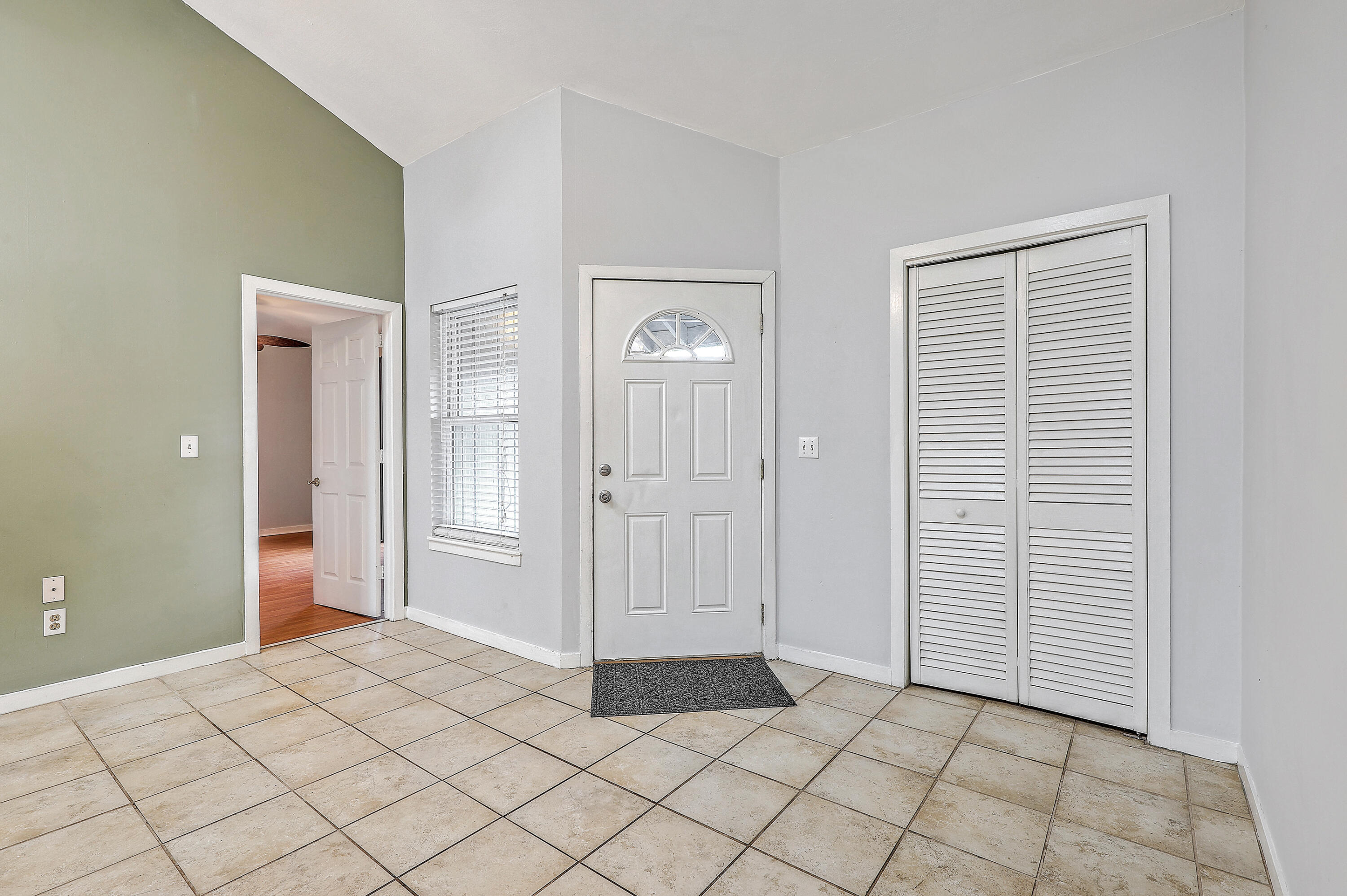 1126 Snap Dragon Court