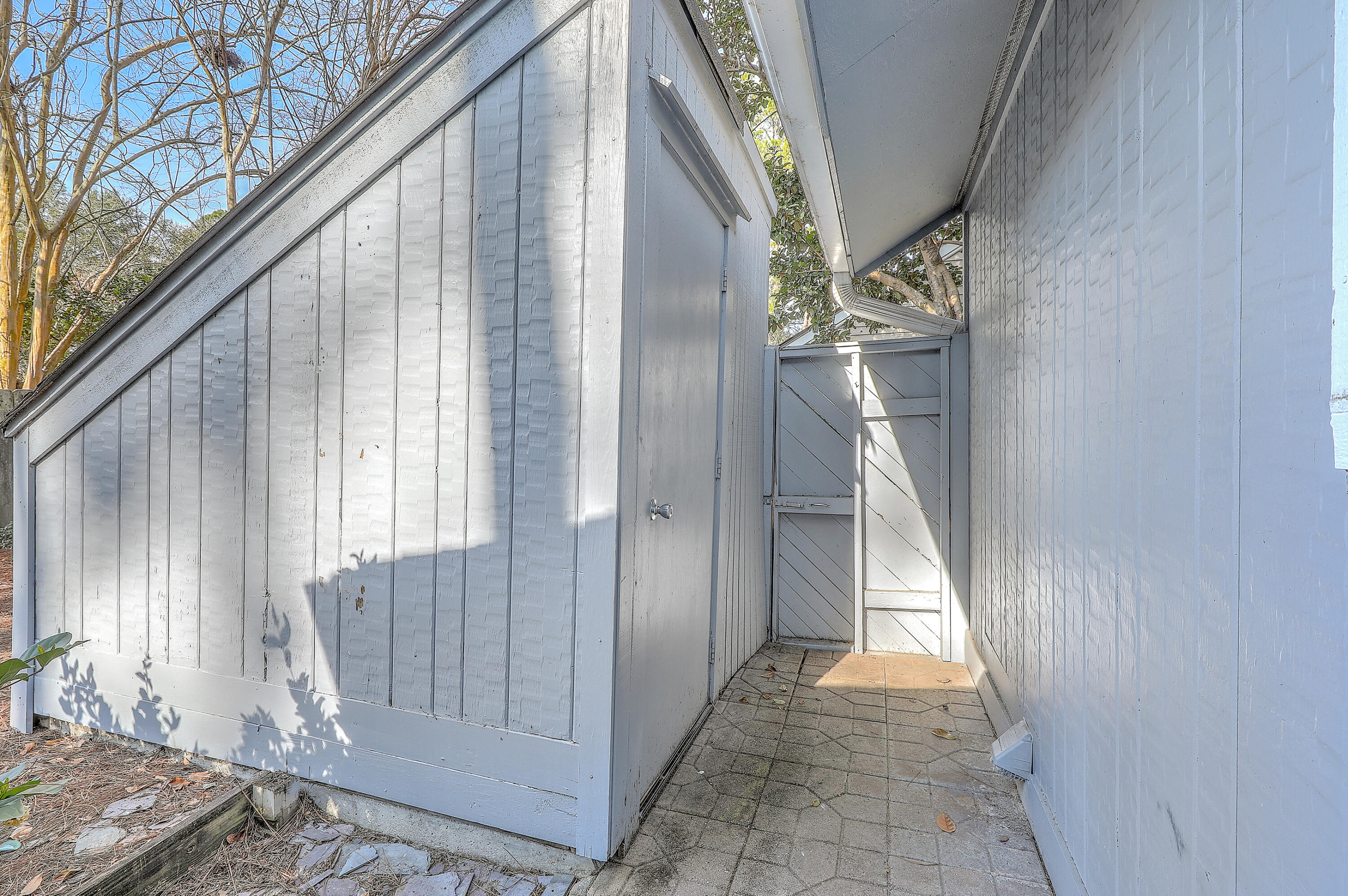 1126 Snap Dragon Court