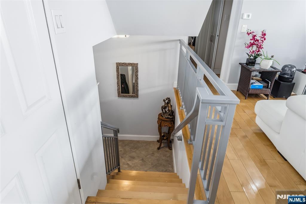 2 Horizon Road 1205