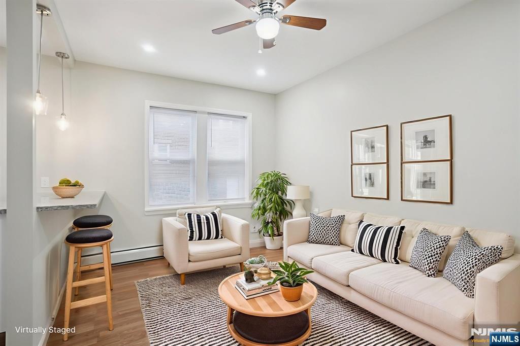 523 Grand Avenue 1R