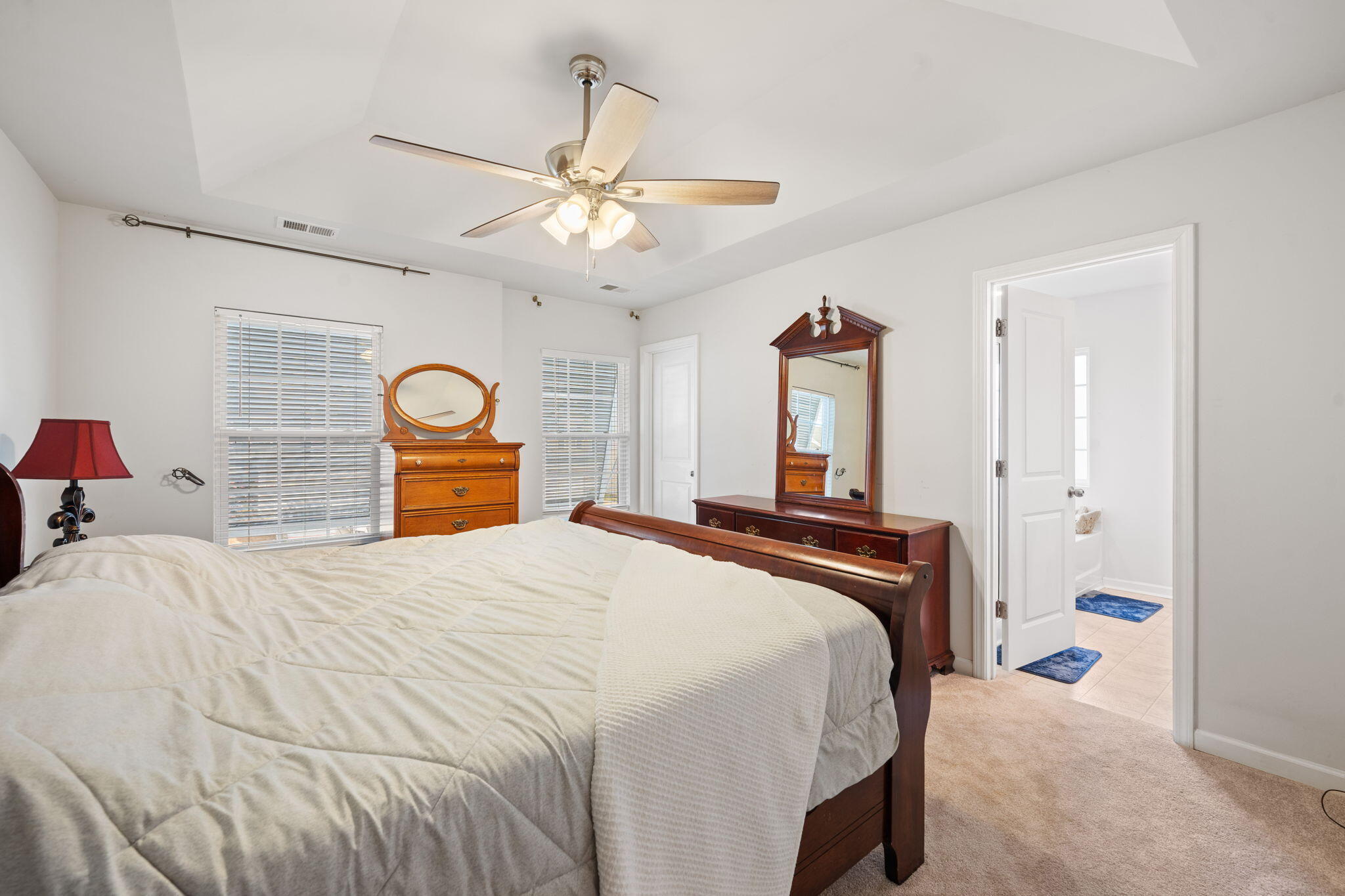 127 Lakestone Road