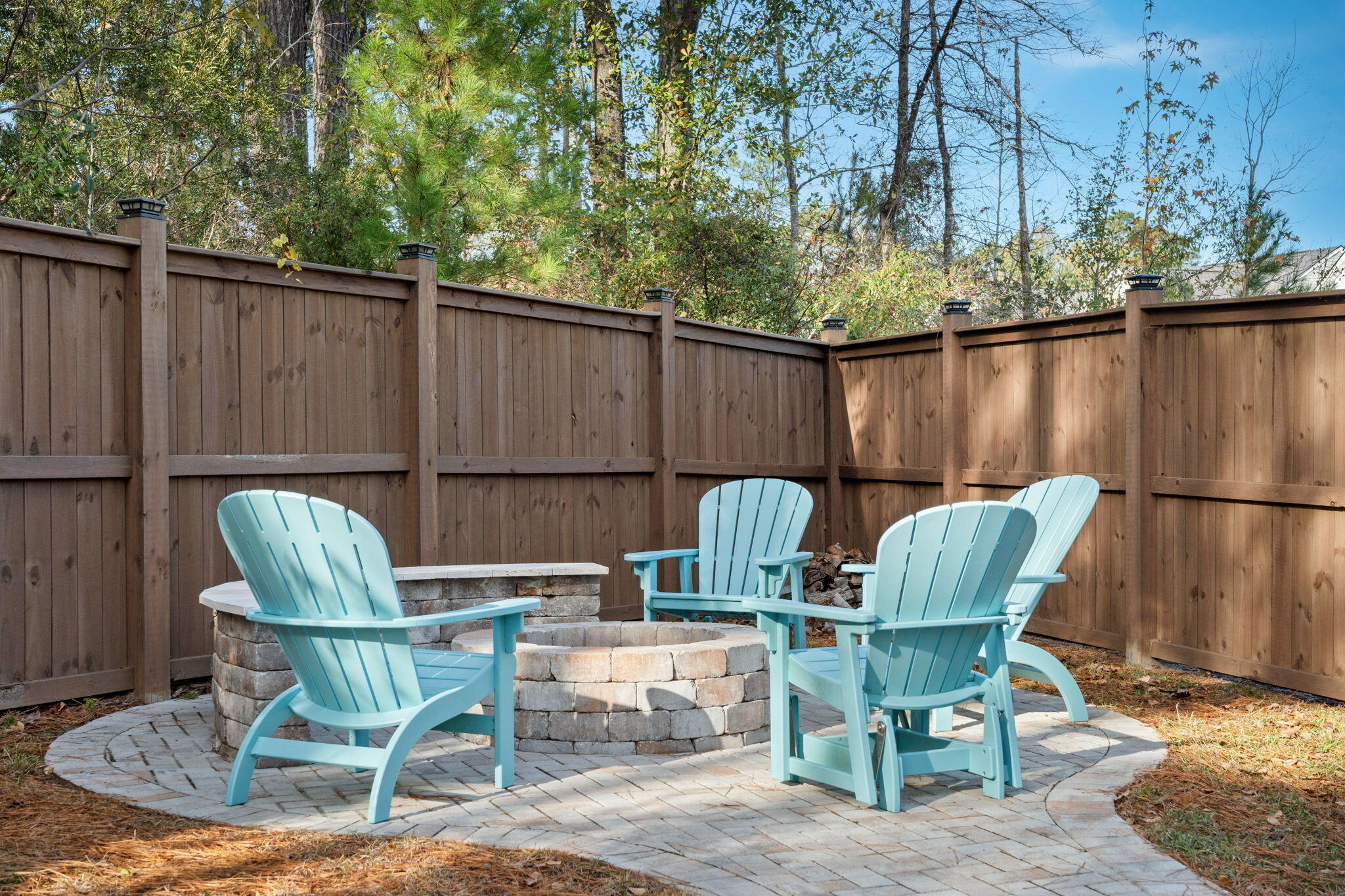 127 Lakestone Road