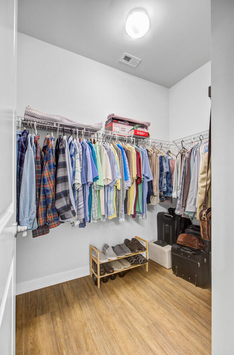 1539 Thin Pine Drive