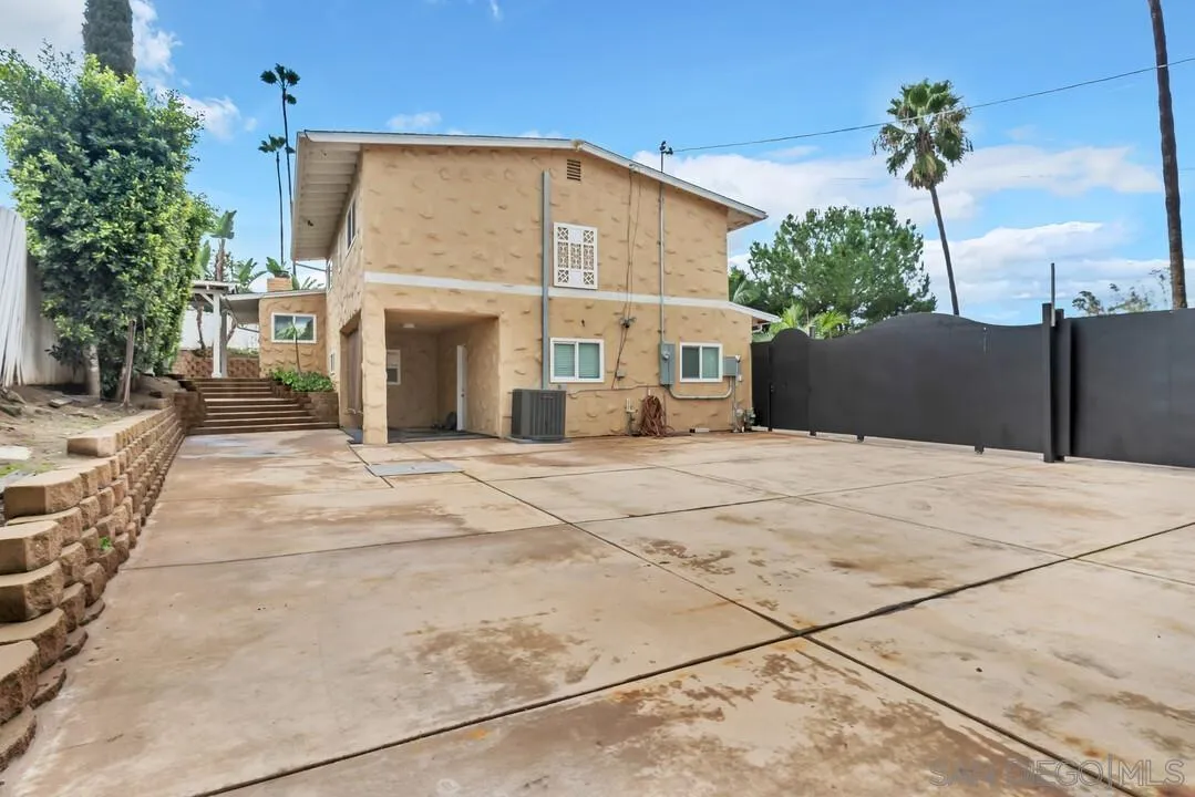 2167 Sunset Dr