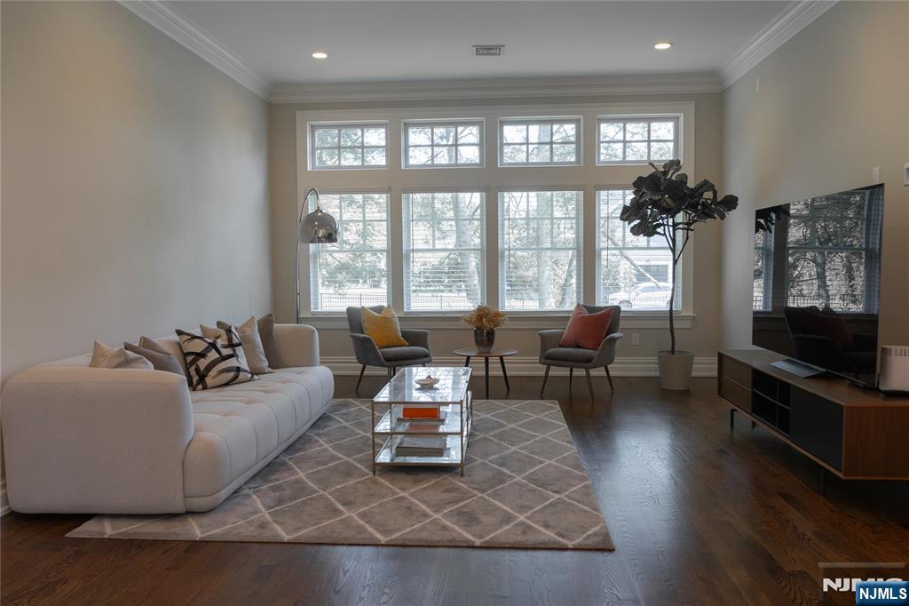 7 Orchard Lane