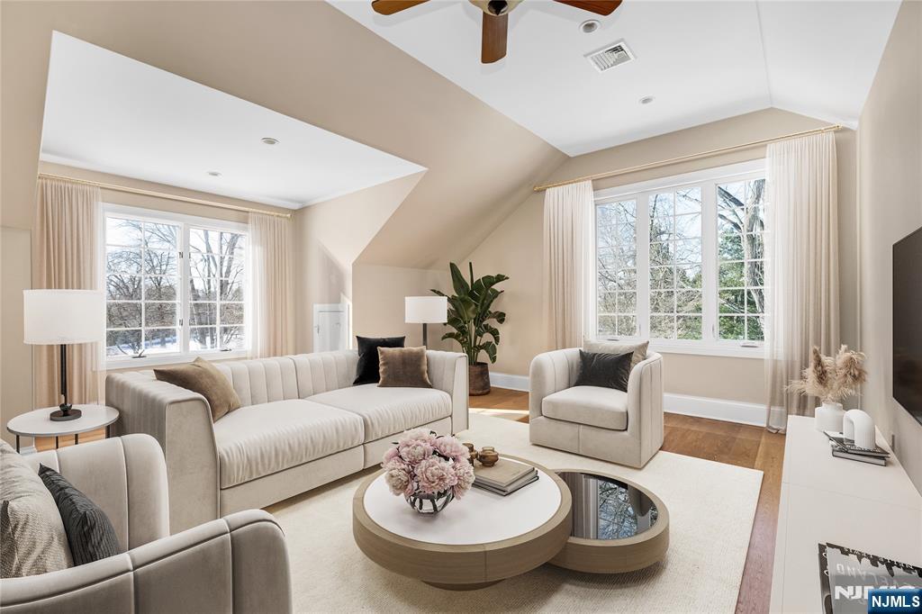7 Orchard Lane