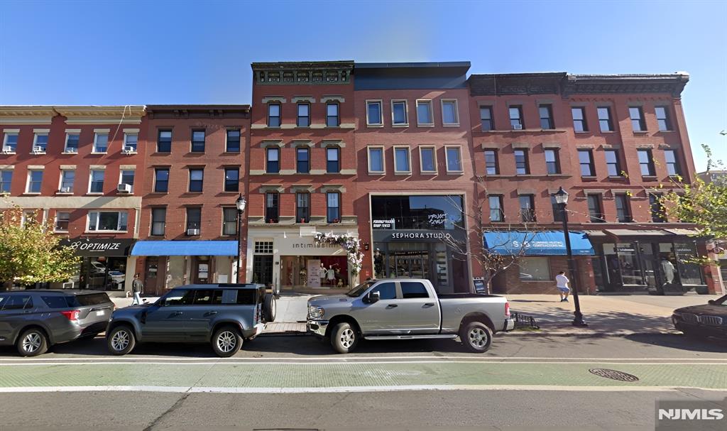 321 Washington Street PH4