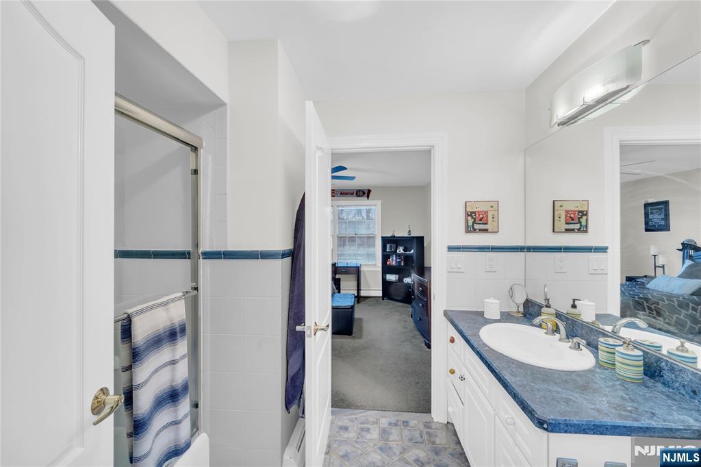 1 Sherwood Court