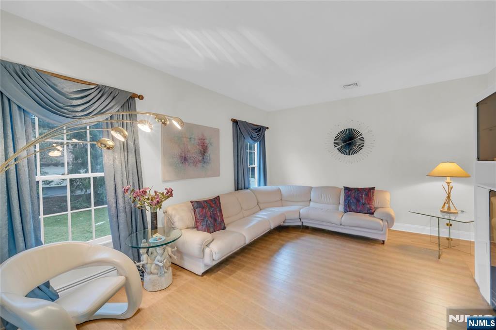 1 Sherwood Court