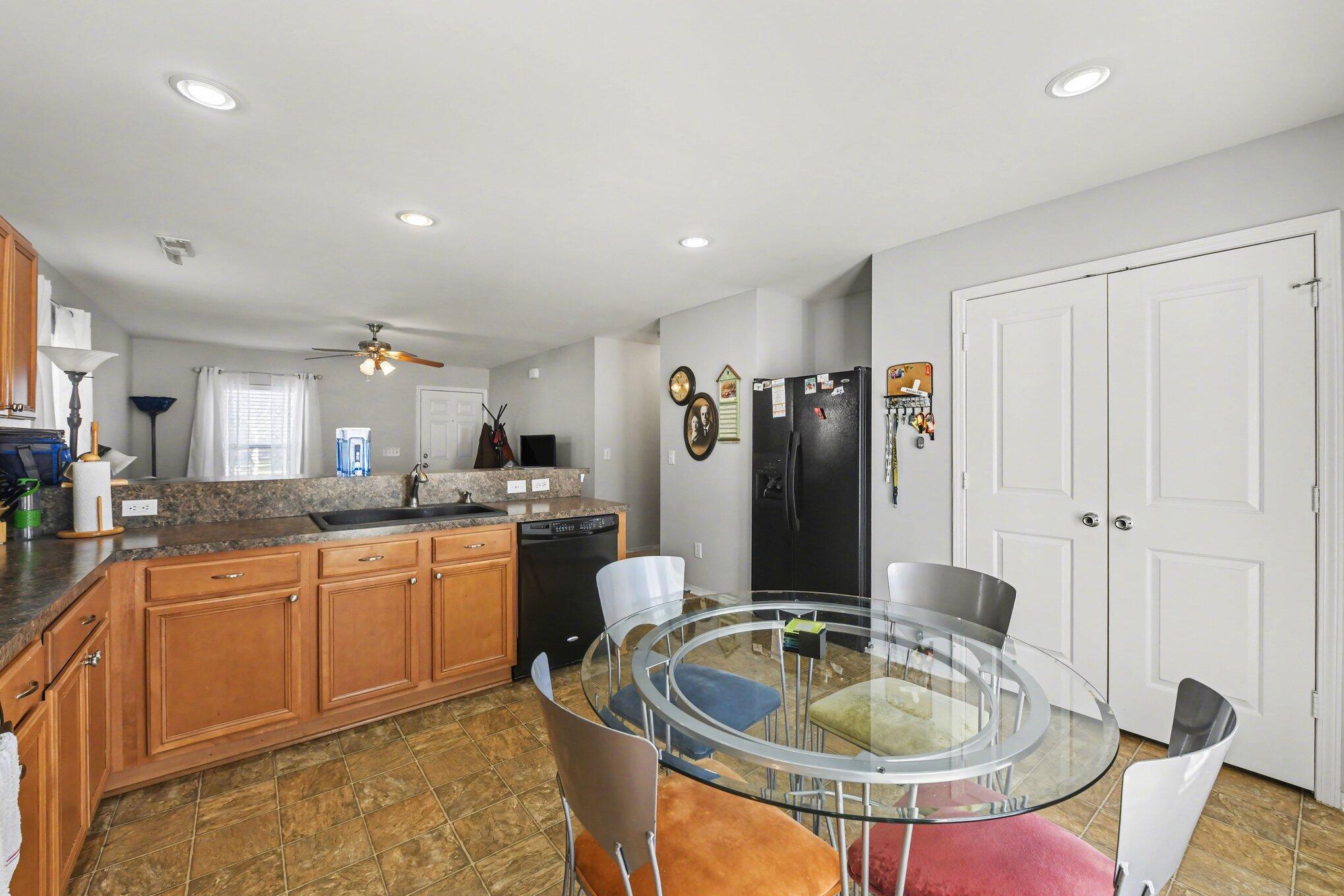 607 Grassy Hill Road