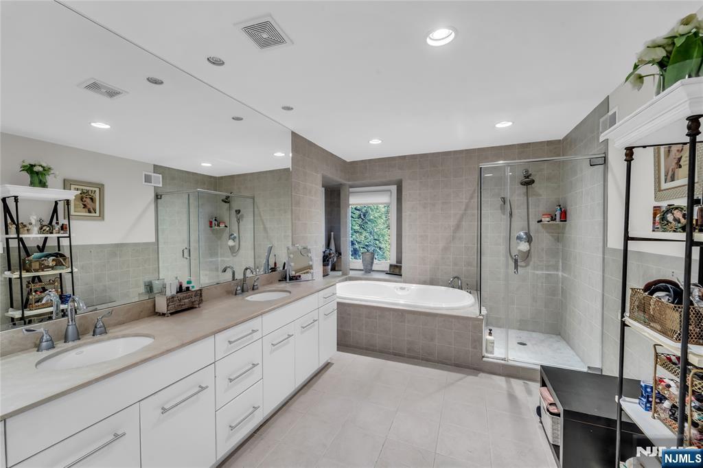 305 Westwind Court