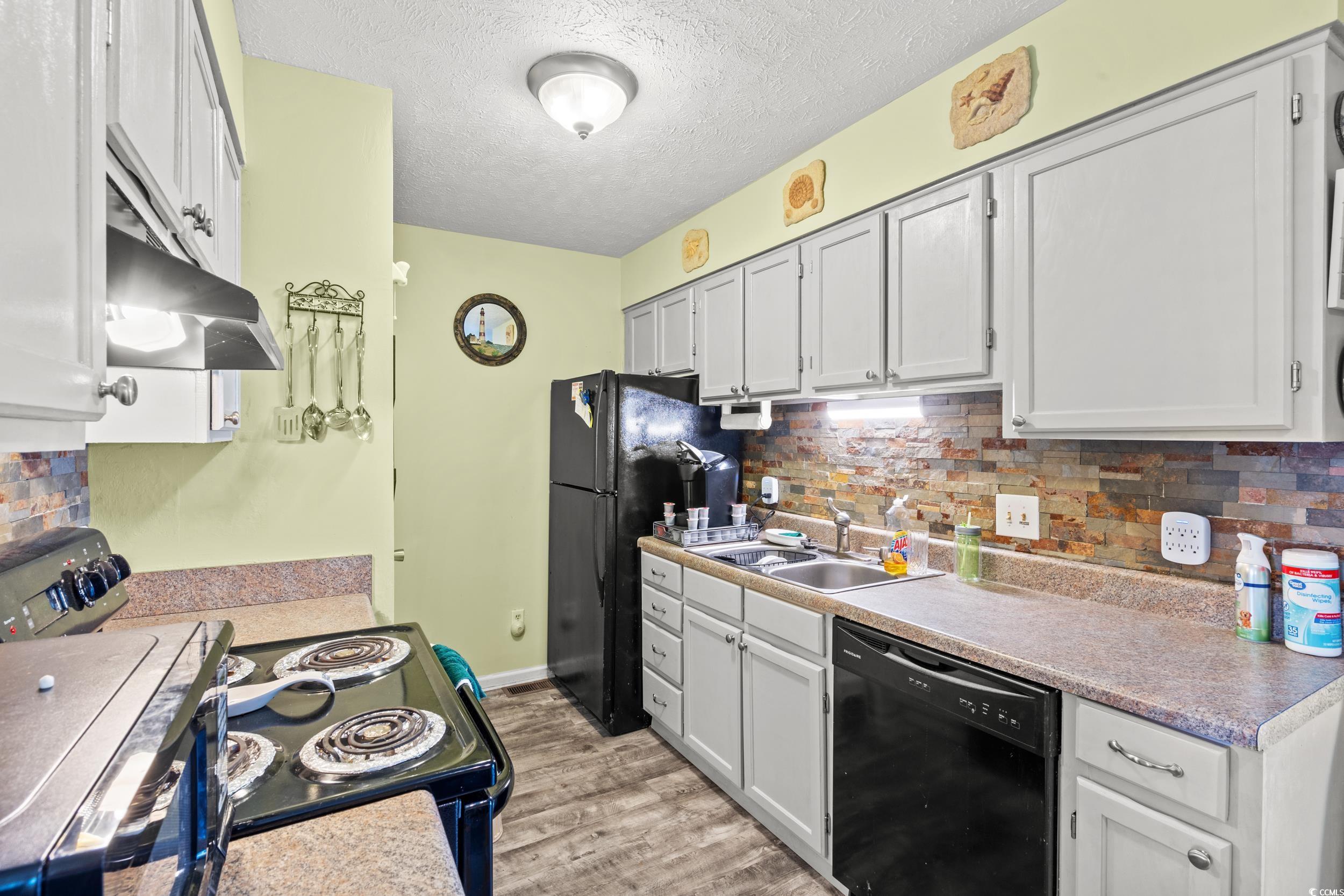 6307 Wildwood Trail Unit: B
