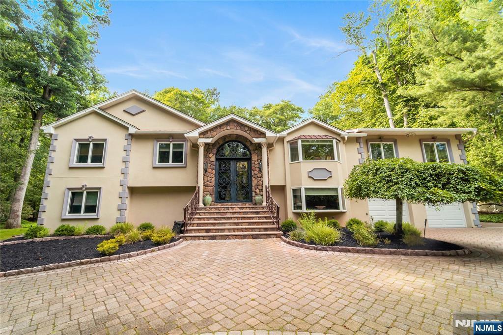 136 Willow Drive